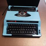 Machine à écrire Olympia Standard bleue pastel vintage