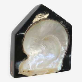 Ashtray, resin and mother-of-pearl inclusion, in the style of Jean Claude Dresse, 1970, vintage