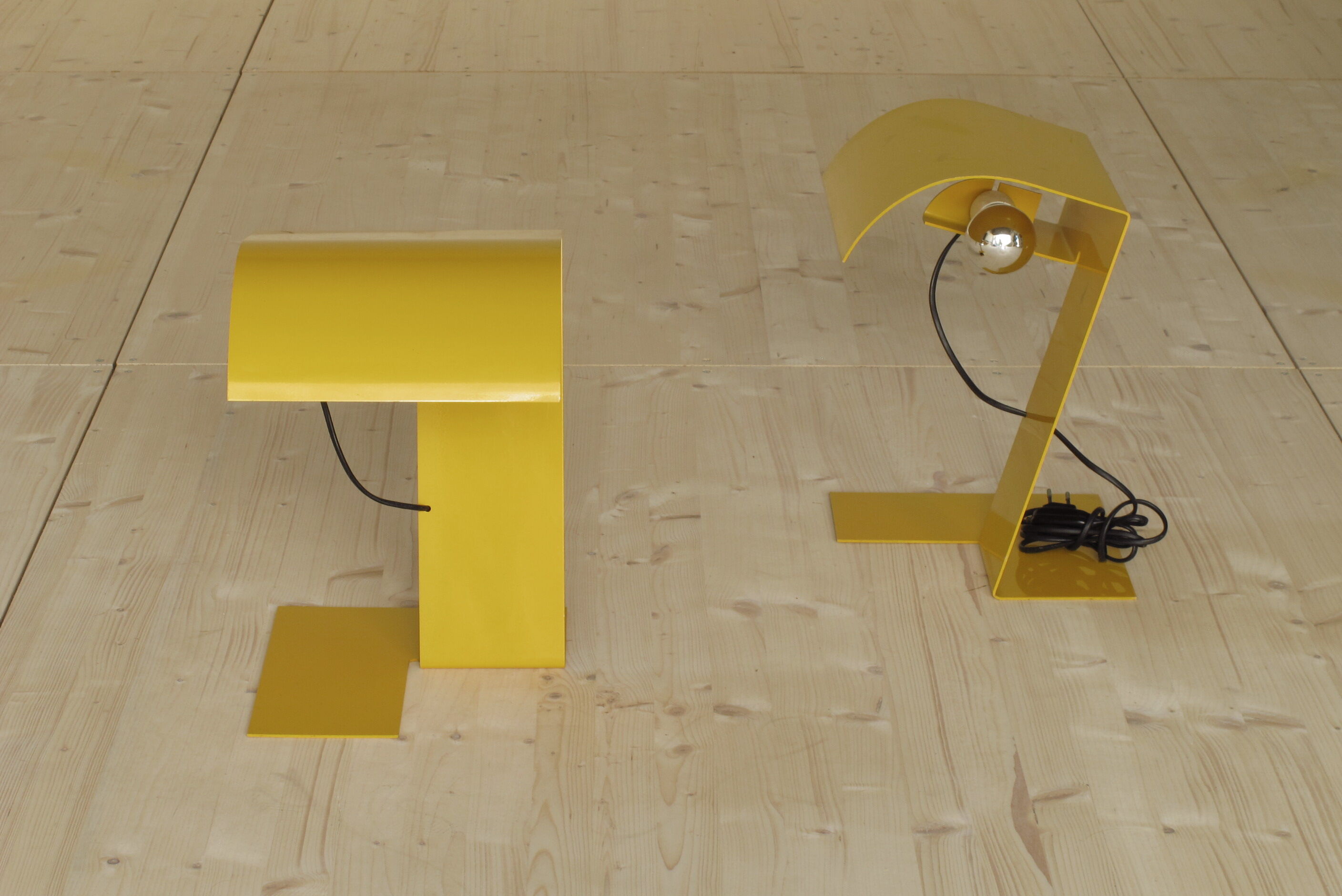Pair of desk lamps "Blitz" Stilnovo Italy 1969