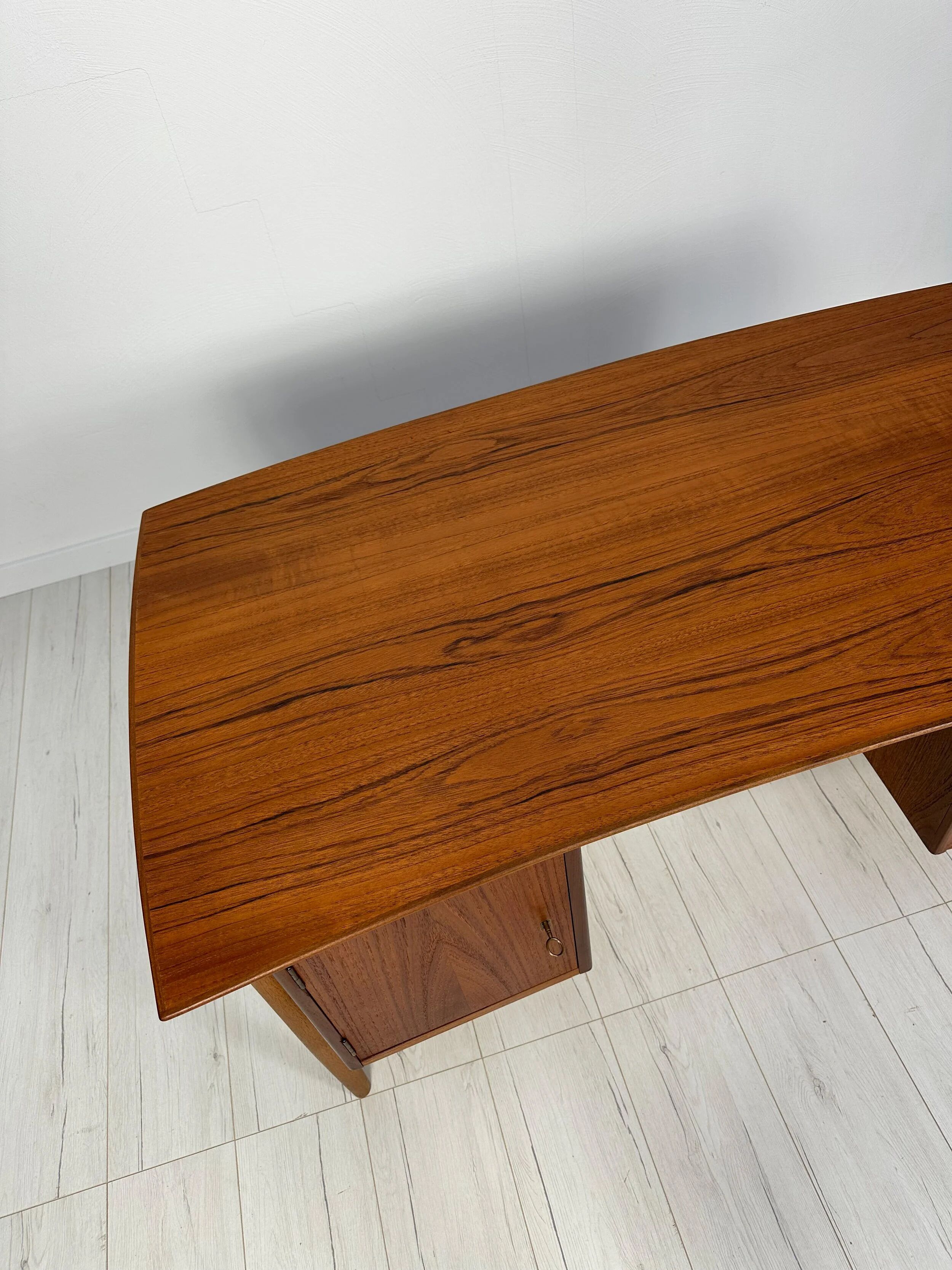 1960s Vintage Mid-Century Curved Danish Teak Writing Desk