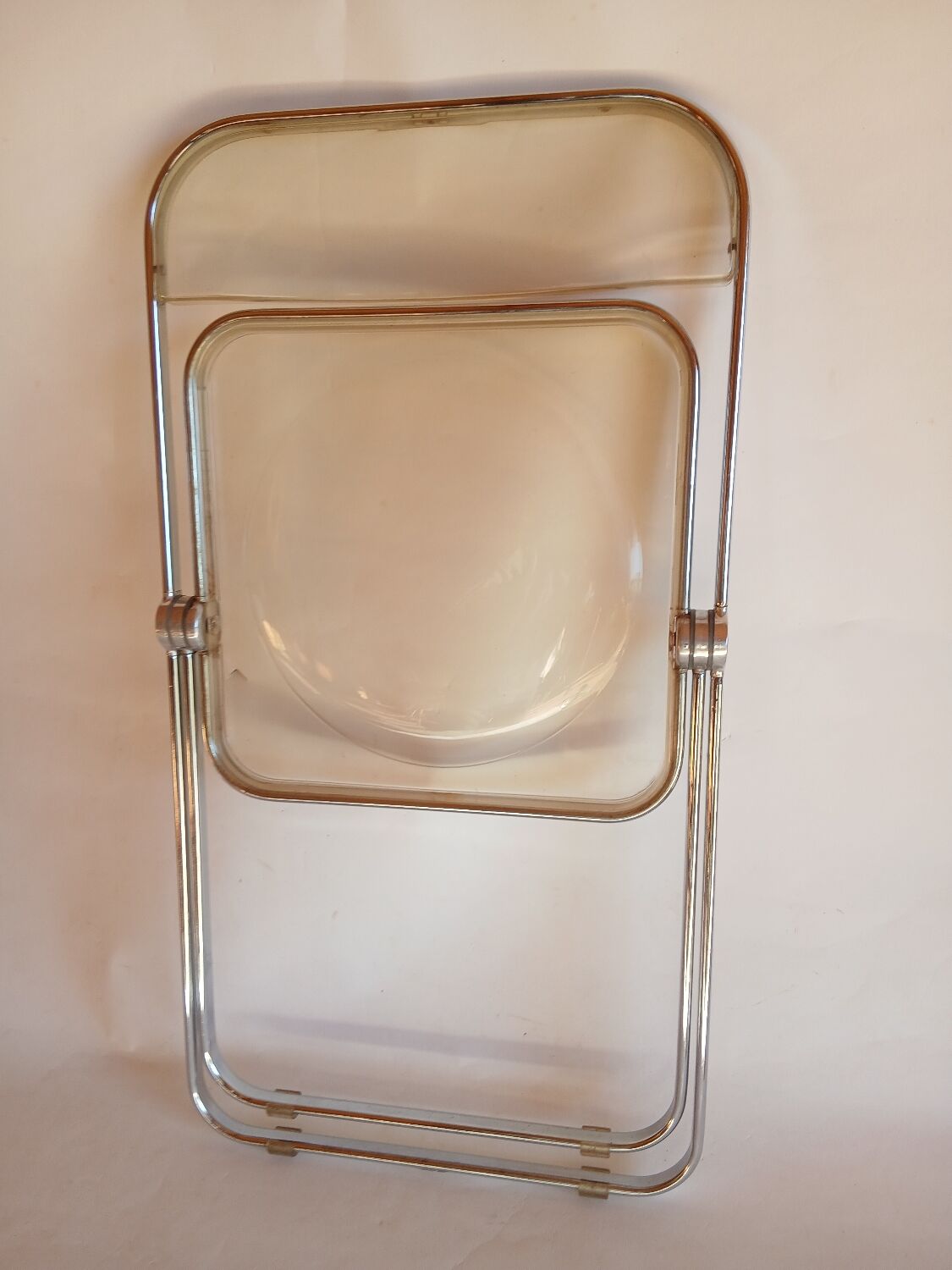 Plia chair by Giancarlo Piretti for Castelli