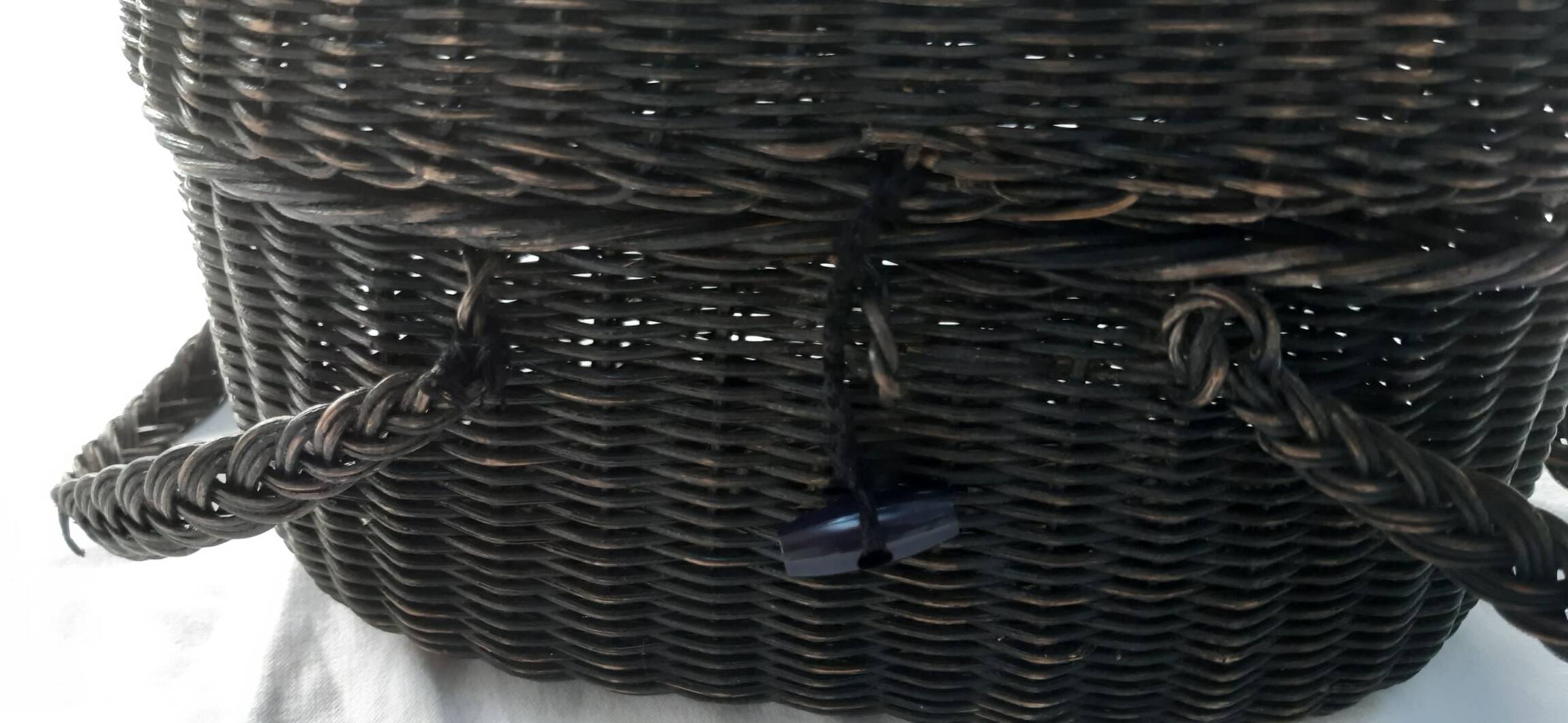 Small old Bussan style wicker basket