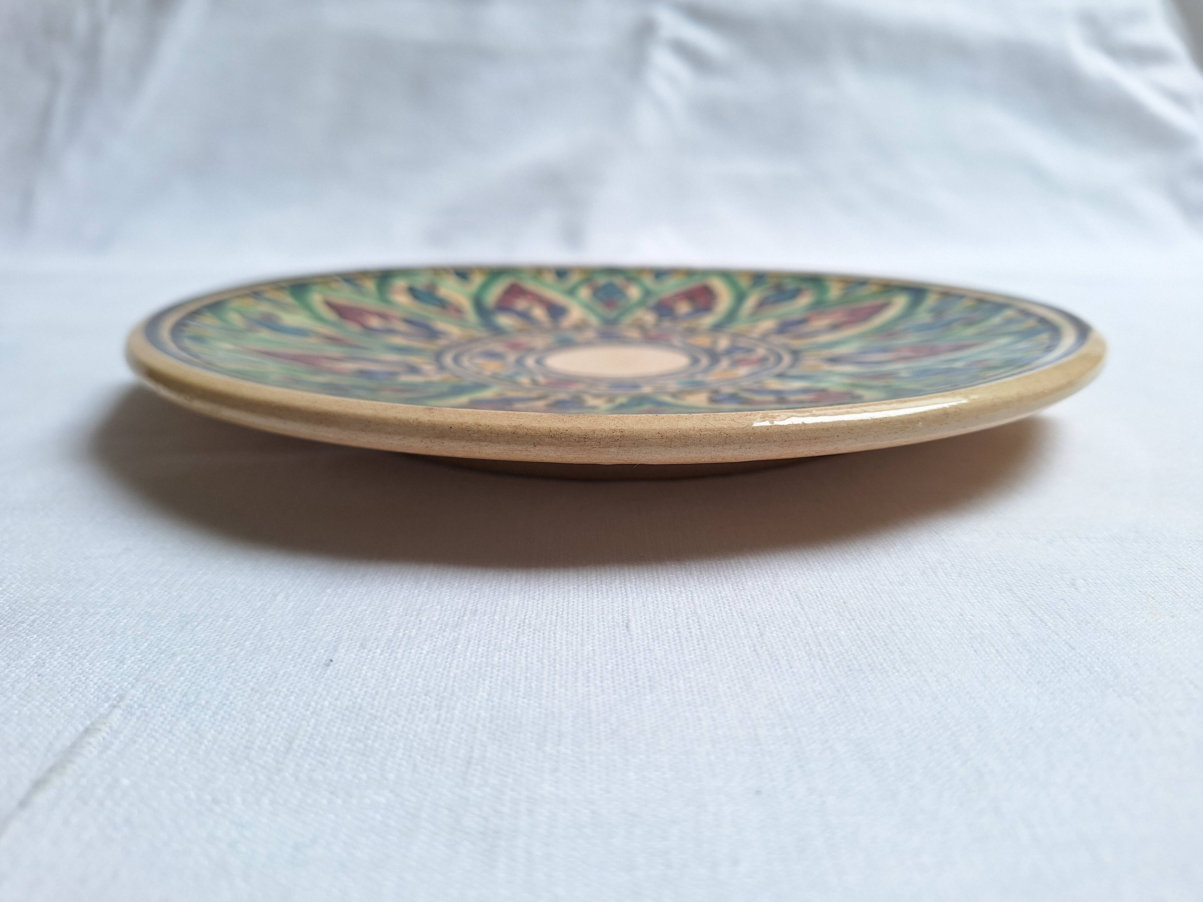 Assiette plate artisanal