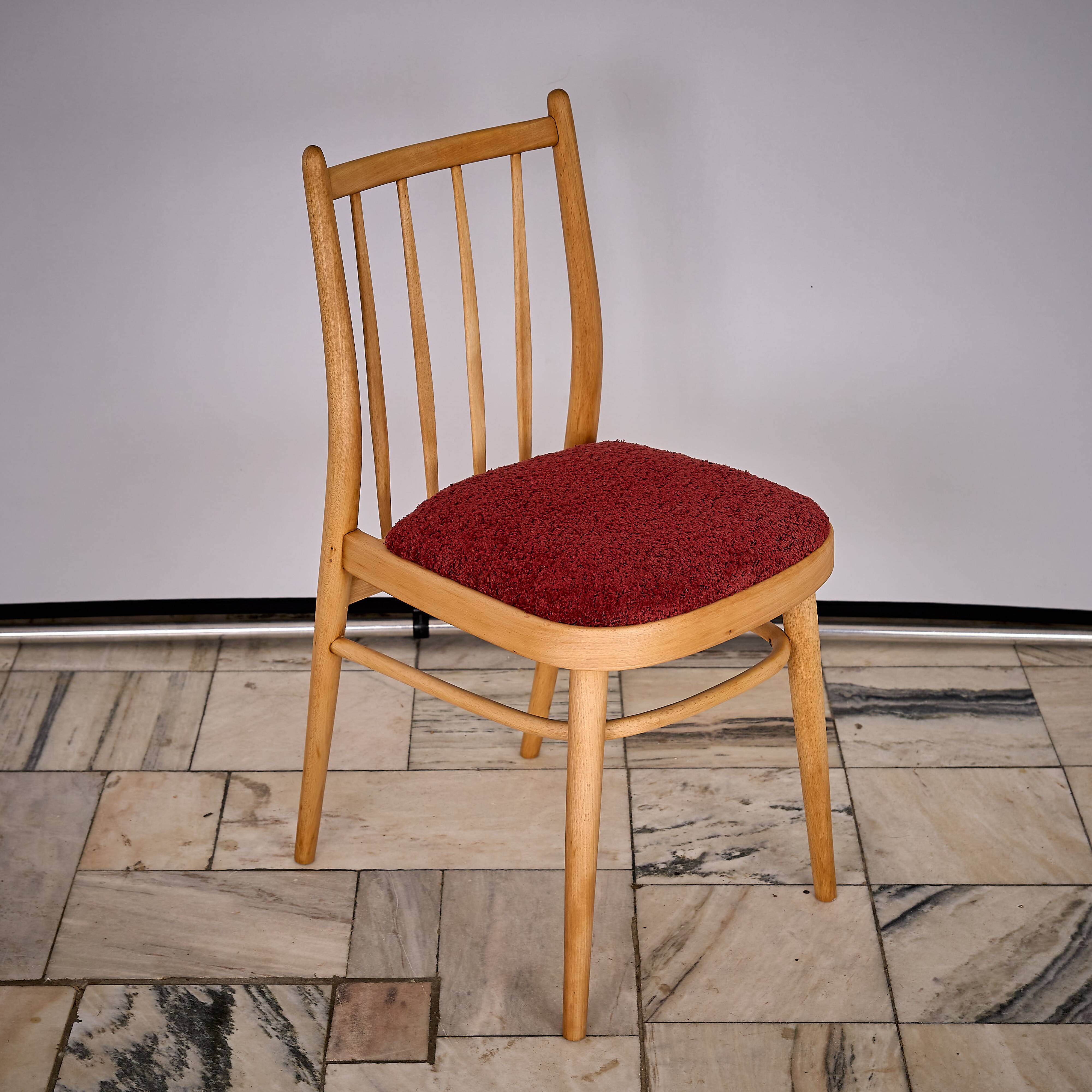 Ensemble de 3 chaises emblématiques de F. Jirak et A. Suman pour Tatra Tchécoslovaquie, 1