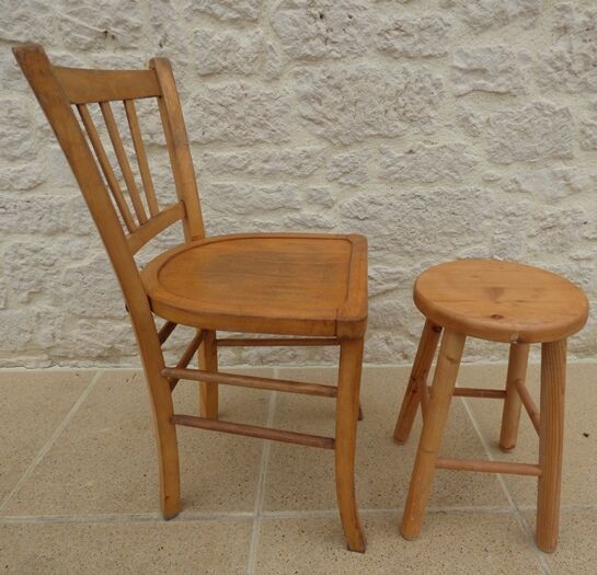 Set chair and stool in solid wood in its patina