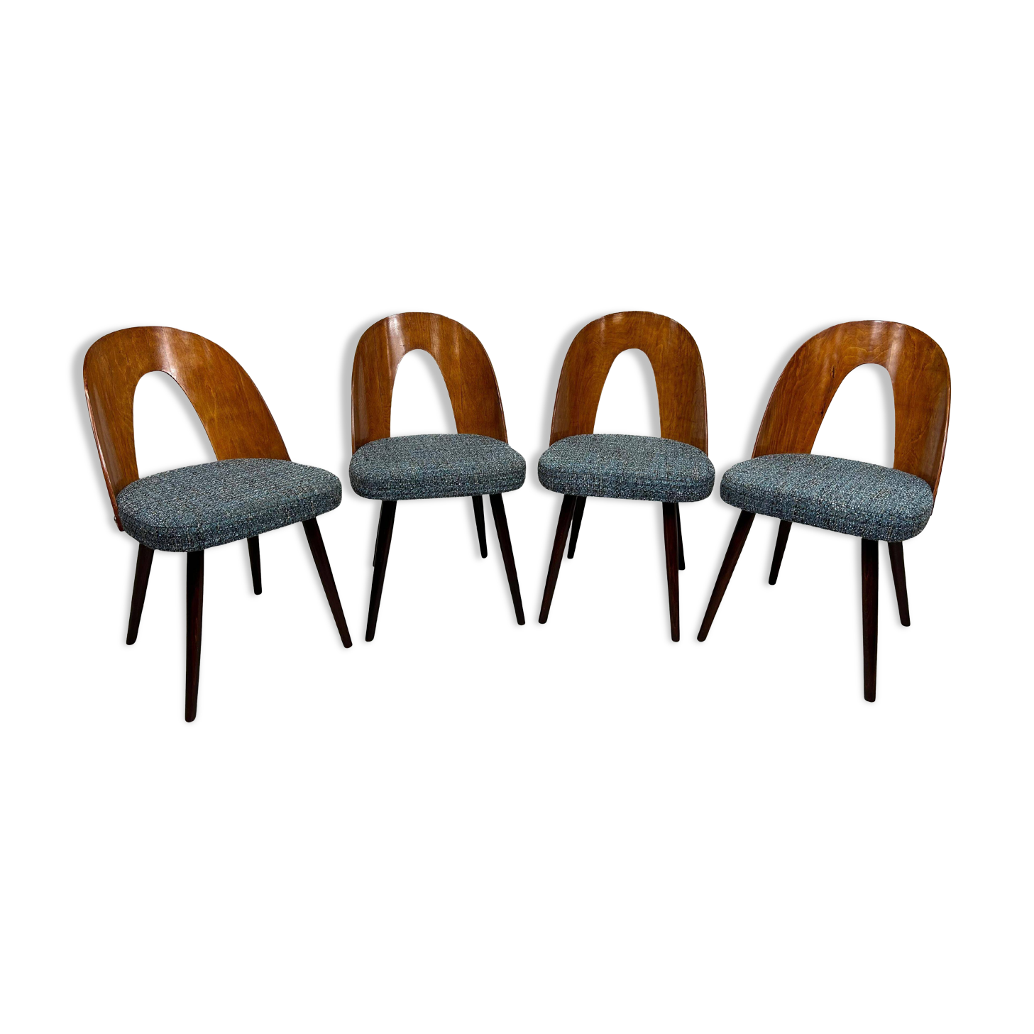 Chaises de salle à manger de style milieu du siècle par Antonín Šuman pour Tatra nábytok Pravenec