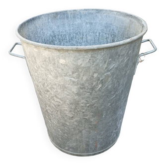 Large zinc bucket