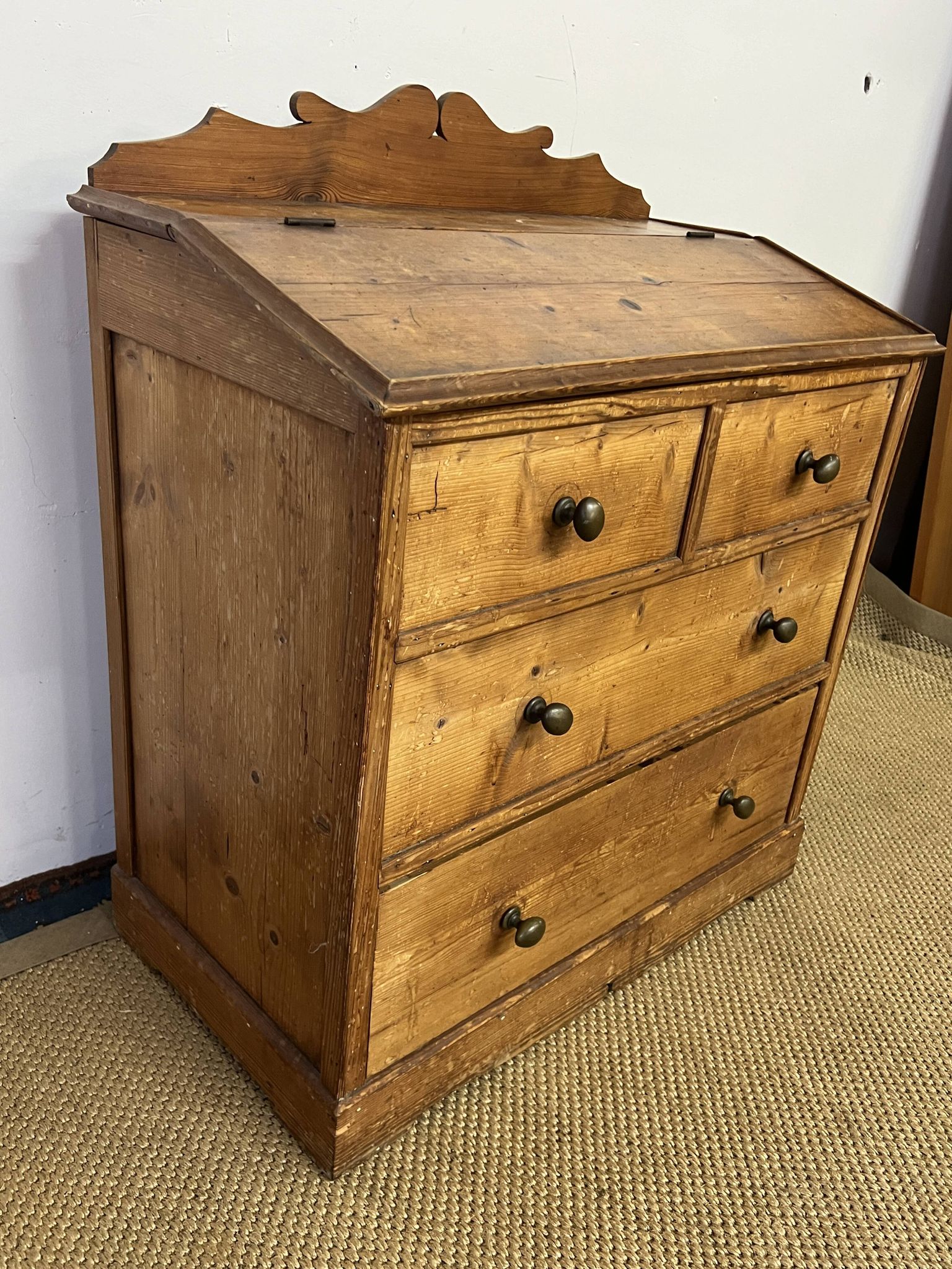 Vintage bar chest of drawers