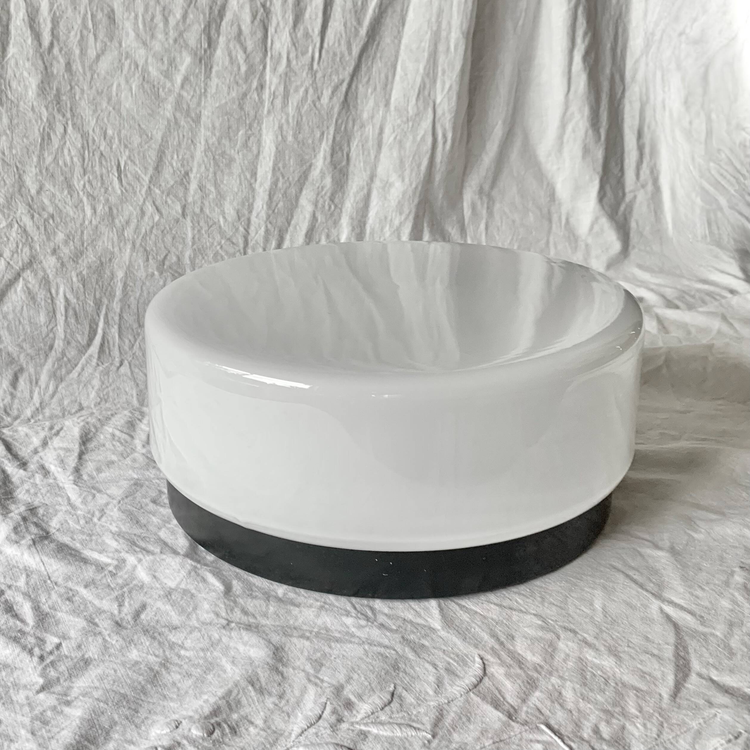 Vintage round ceiling light in white opaline and Bakelite