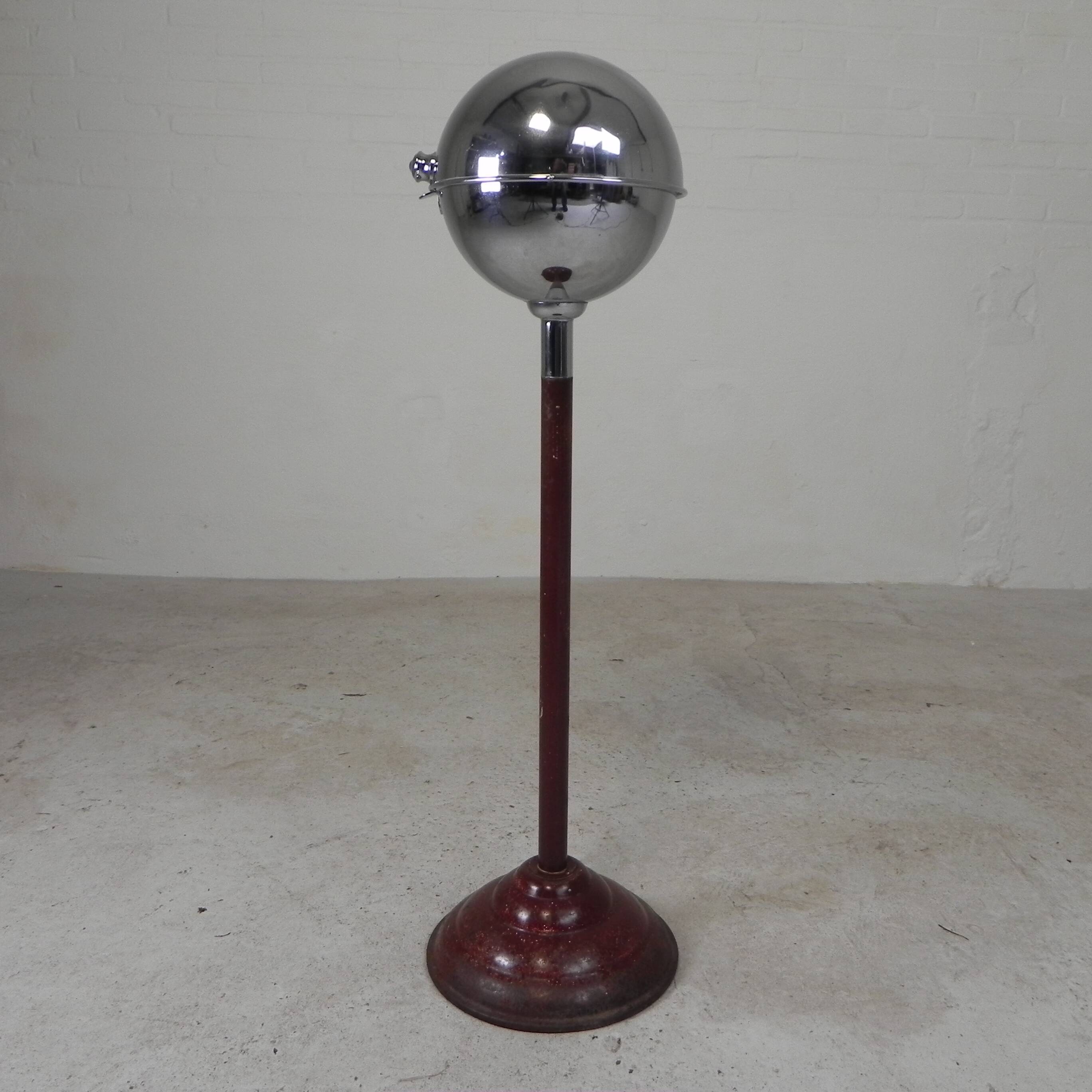 Old bistro ball, ball from a cafe for sponge, 1930s