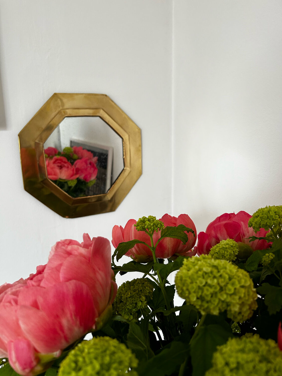 Brass mirror 32x32cm