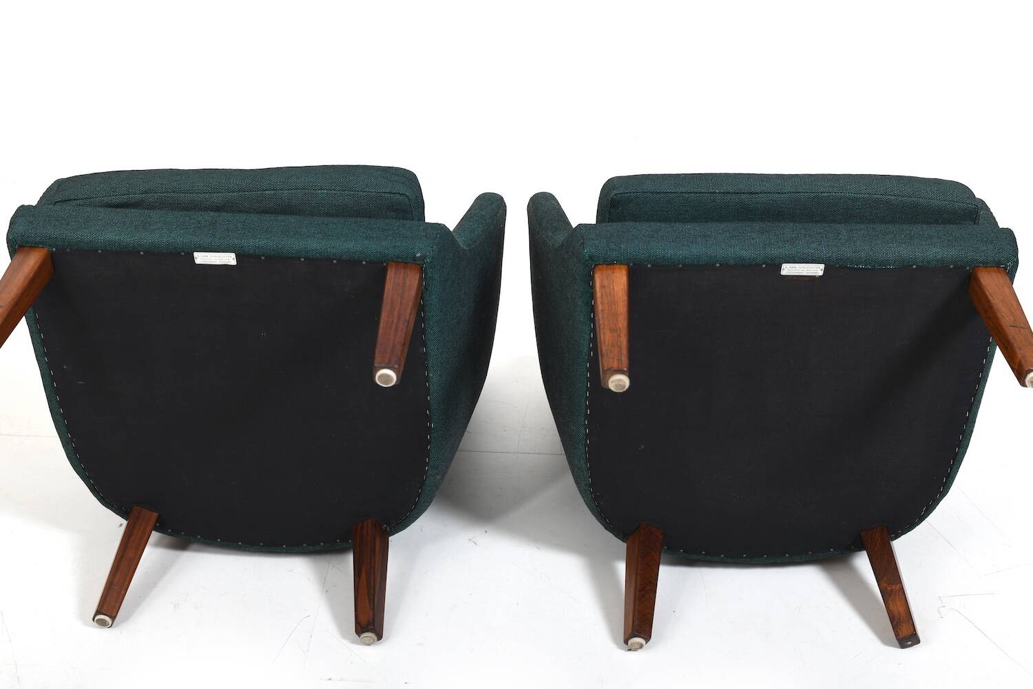 Rare Pair of AV-53 Easychairs by Arne Vodder 1953