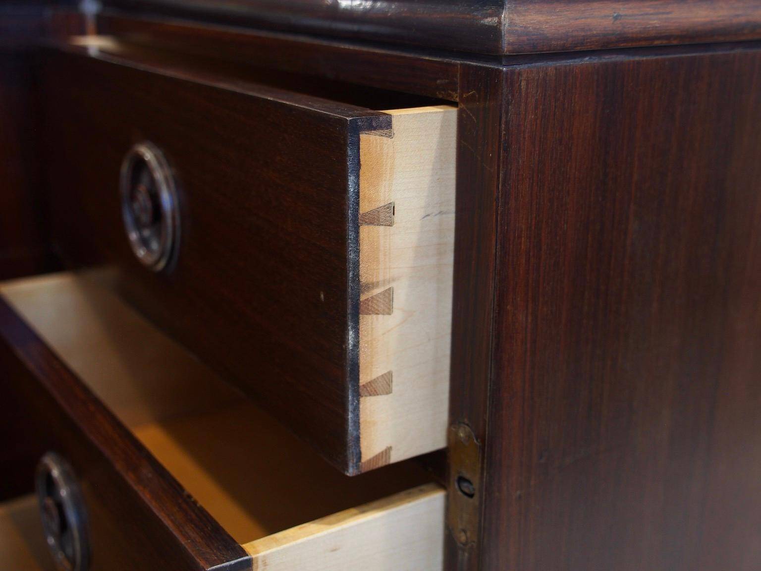 Mid-century meridian by Giuseppe Gibelli with bedside table.