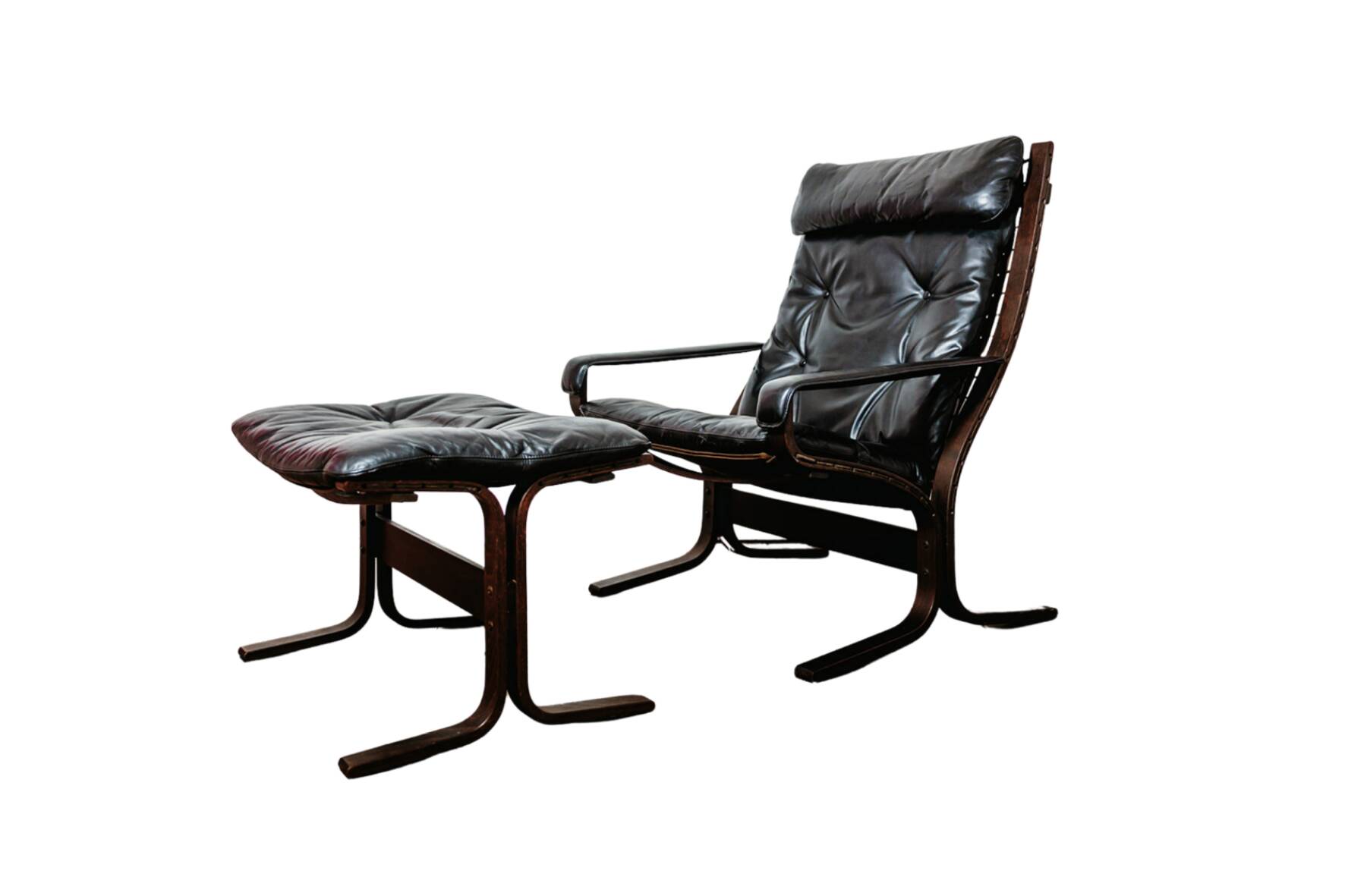 Siesta armchair and black leather ottoman by Ingmar Relling for Westnofa, Norway.
