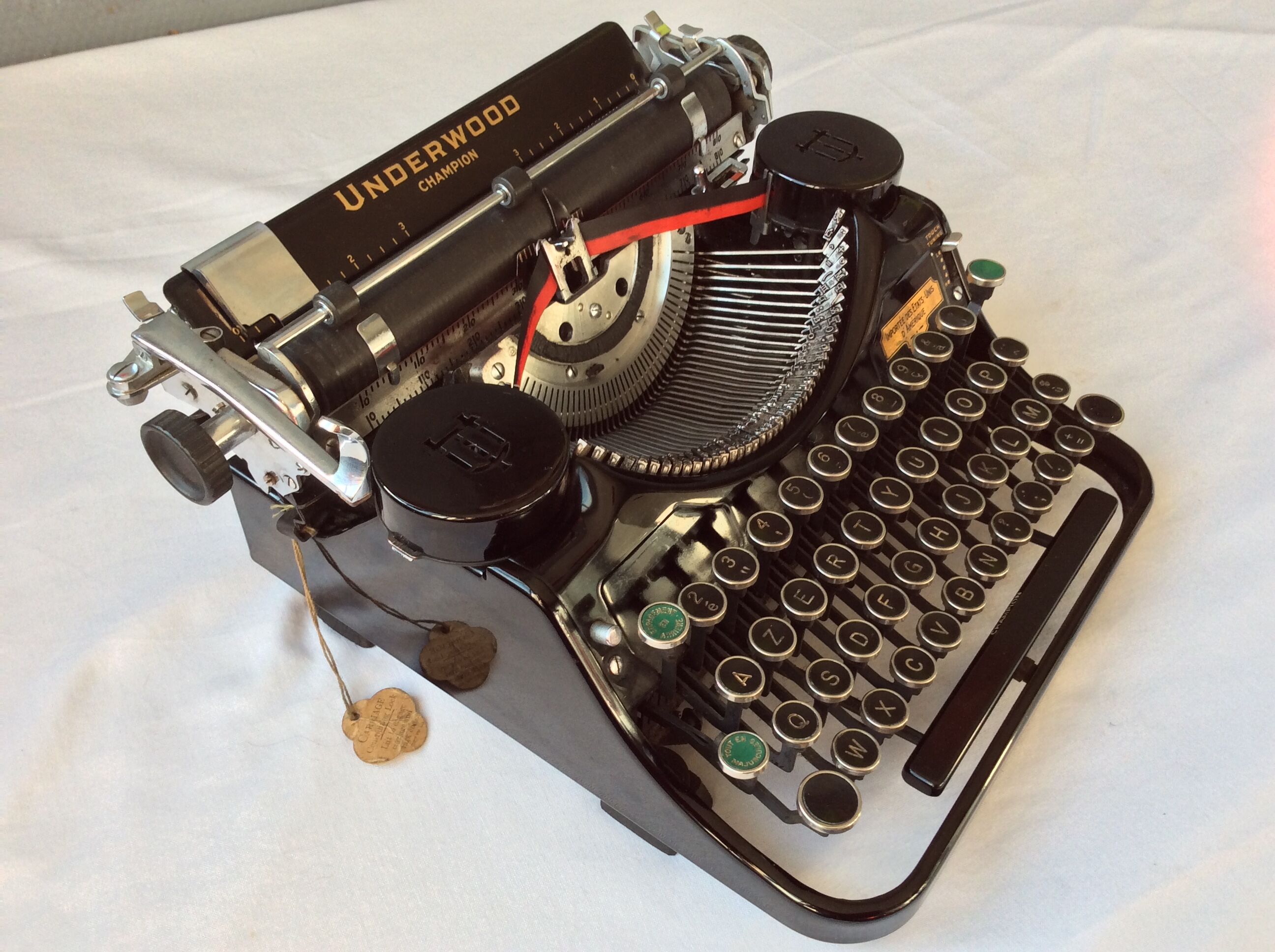 Old Underwood portable Champion/Typewriter typewriter from 1935.