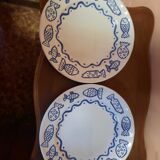 Duo of plates decorated fish
