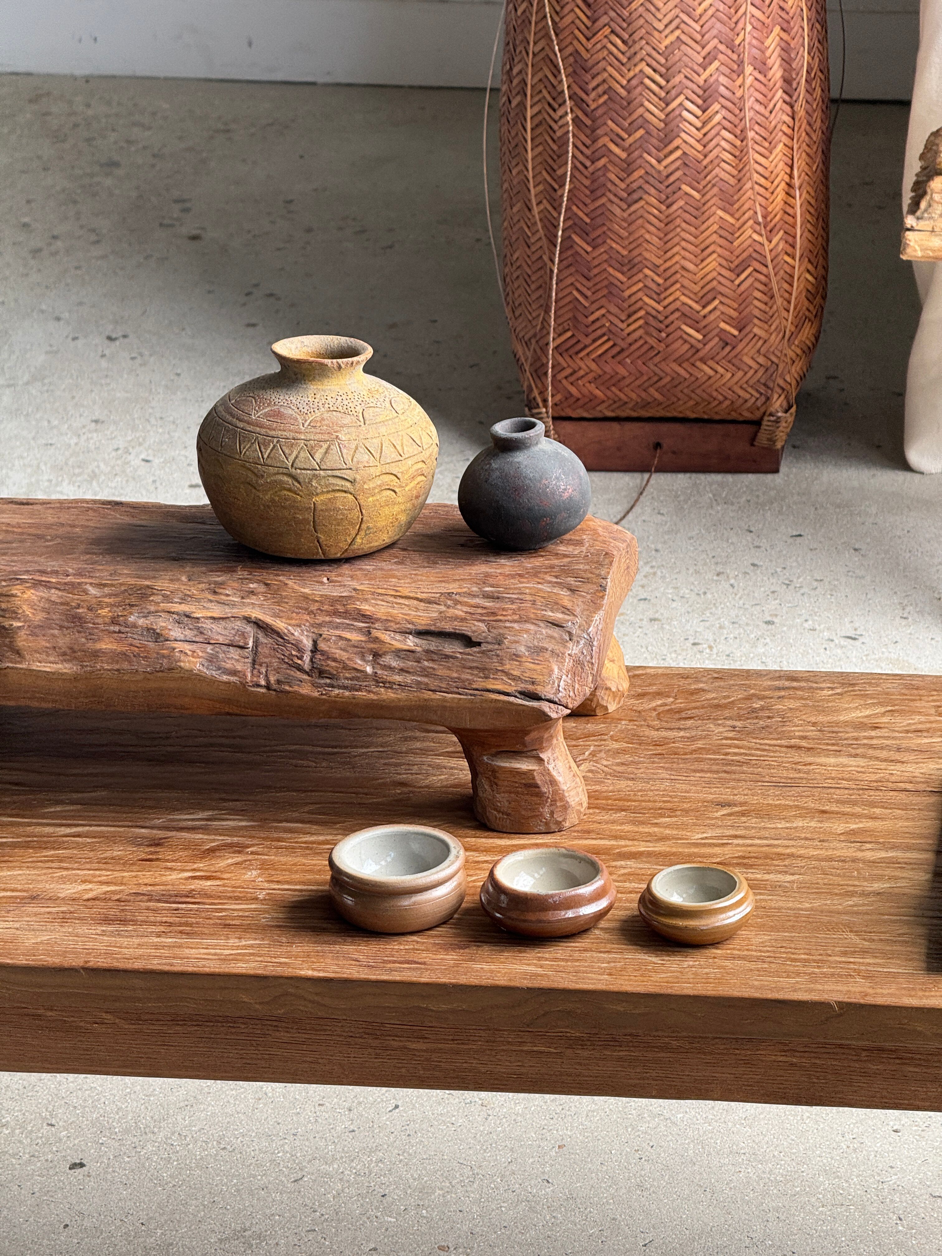 Rectangular solid teak tray with carved edges 40x25