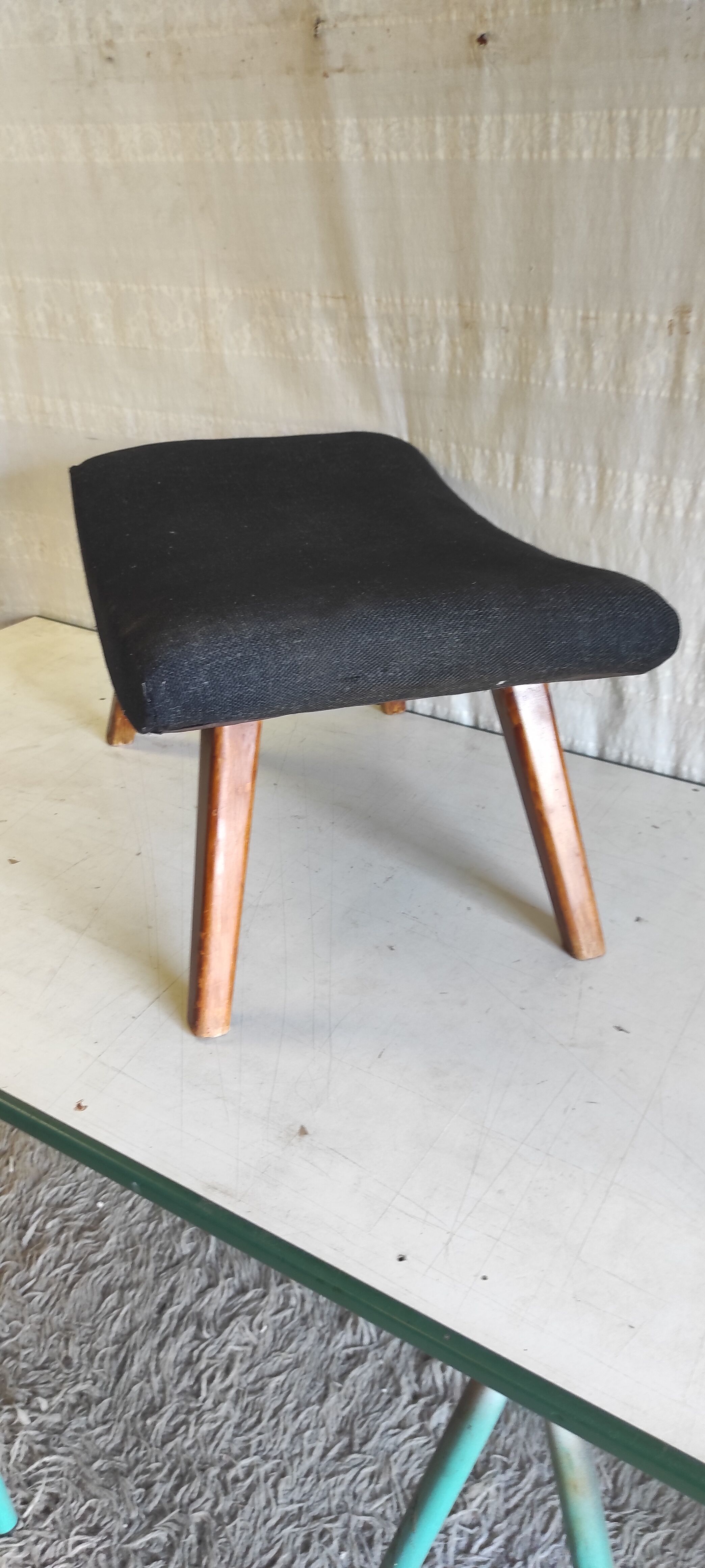 Ottoman modernist in solid wood - 1950s/60s