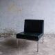 Ensemble de 2 fauteuils lounge minimalistes en cuir noir avec structure en métal brossé