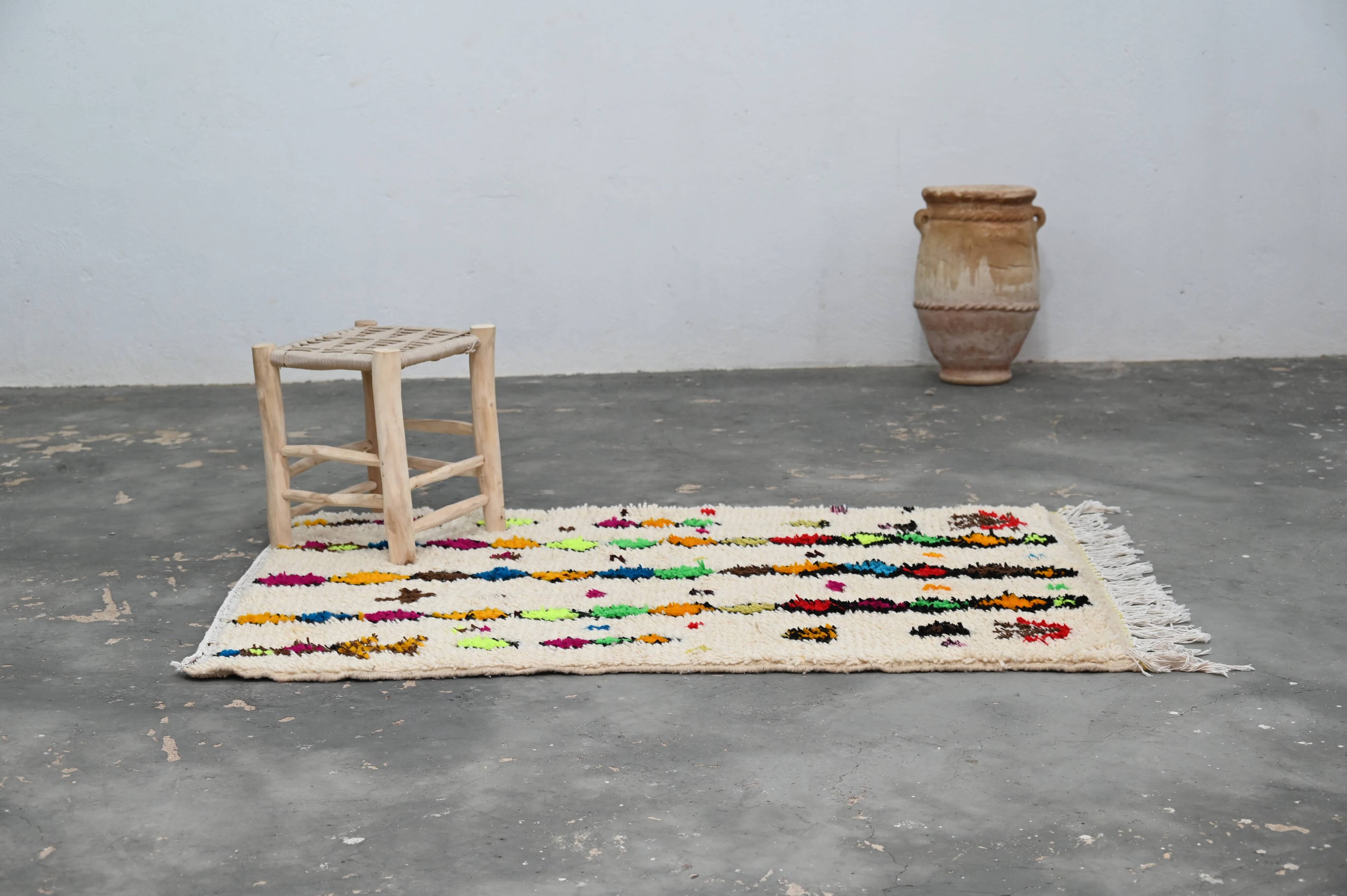 Handwoven coloured wool rug, 155 x 105 cm - P465