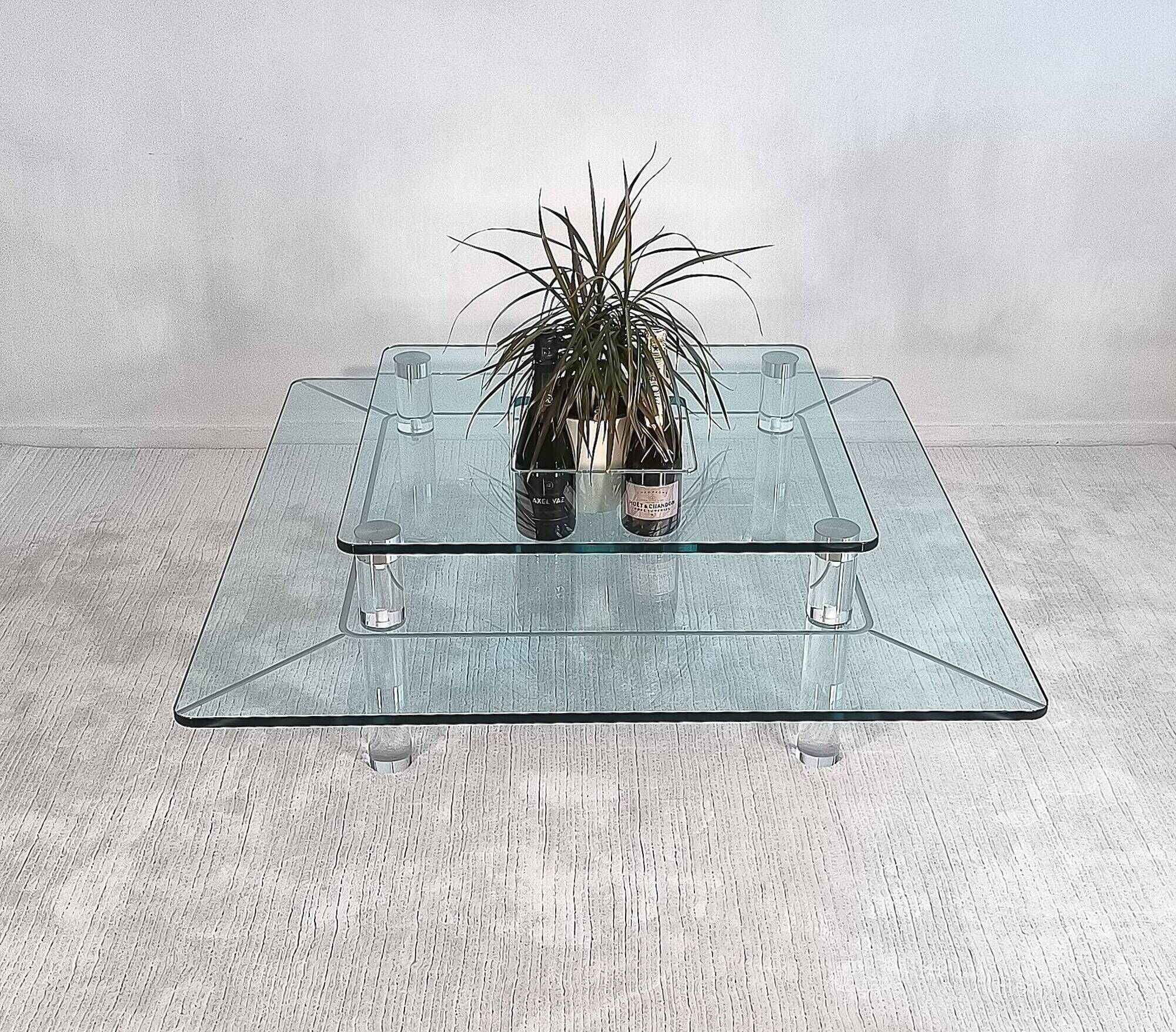 Marais international mtb110 - exceptional coffee table in altuglas & glass