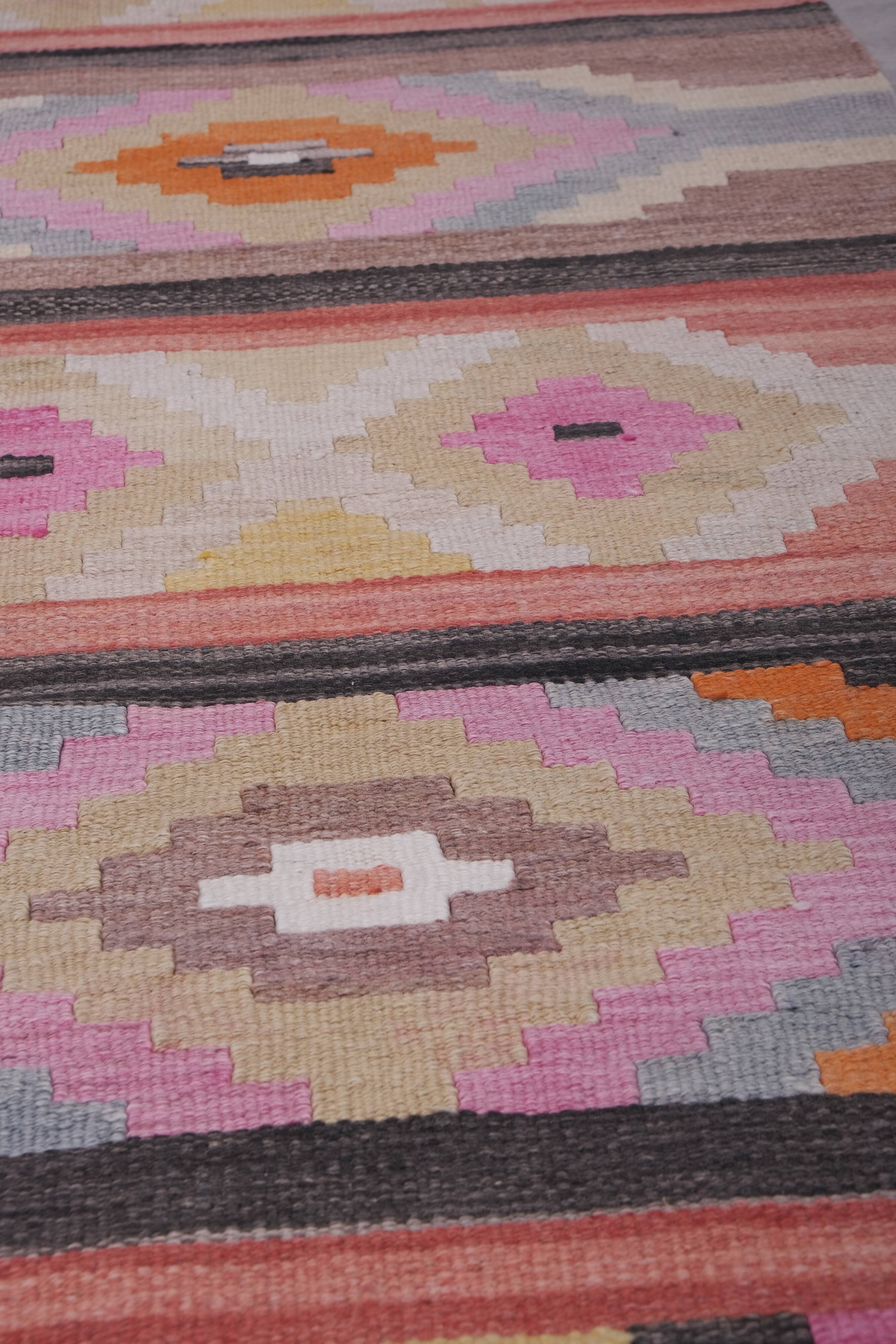 Vintage Turkish rug from Oushak, hand-woven 78x642 cm