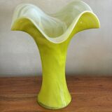 Collar vase