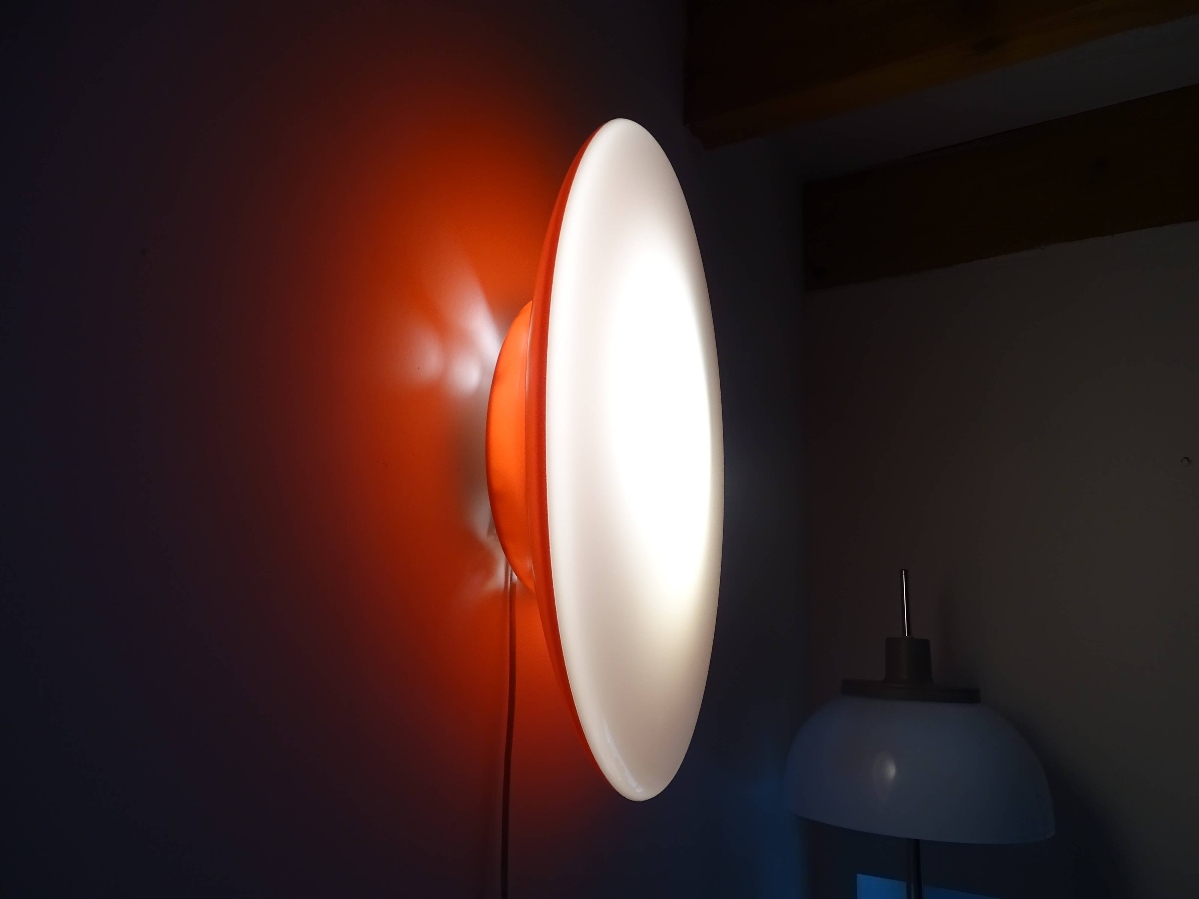 ARTEMIDE 1980 oval design wall light by Patrick Jouin orange/white 1