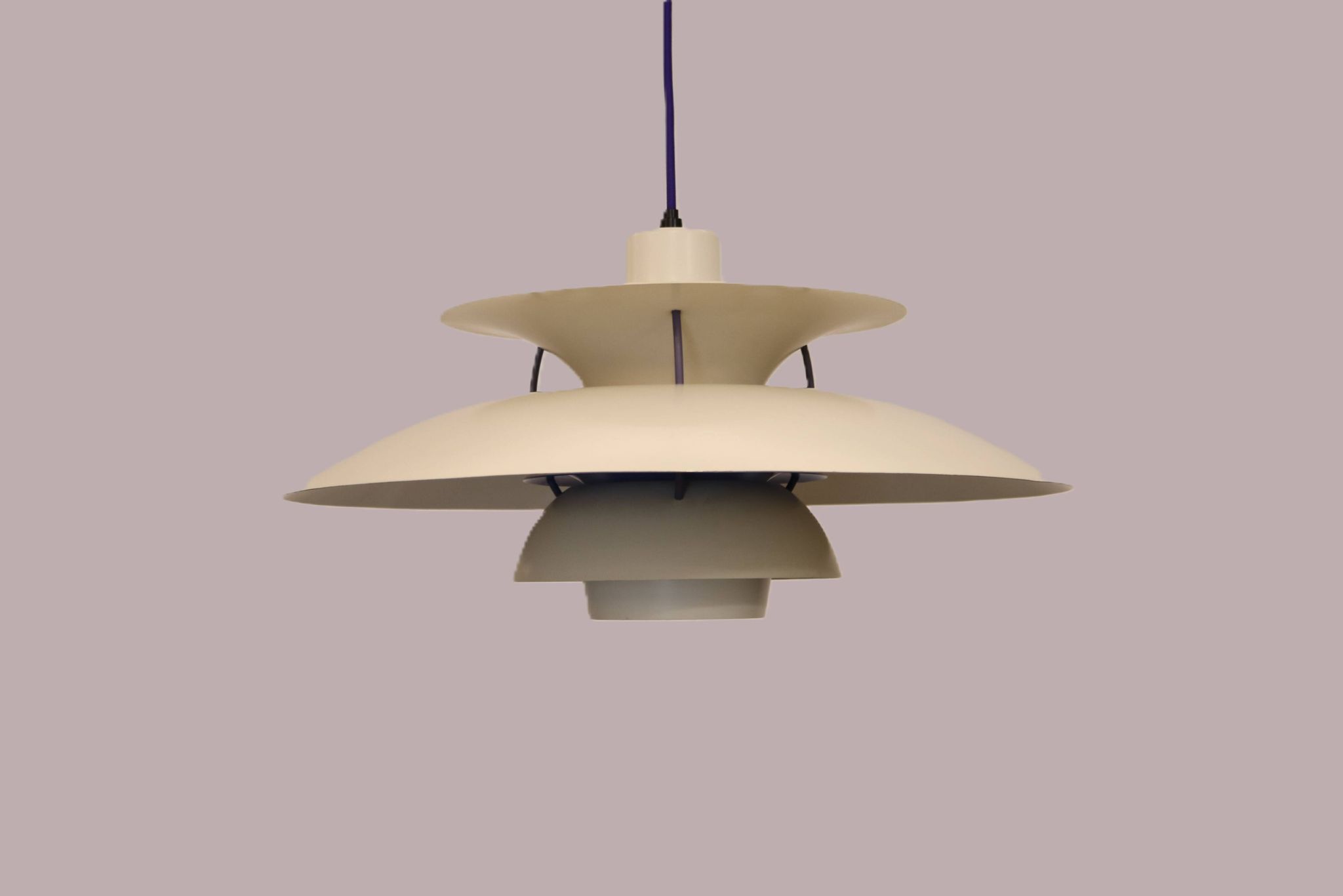 Le véritable produit danois - suspension PH5 - couleur blanche originale - Louis Poulsen