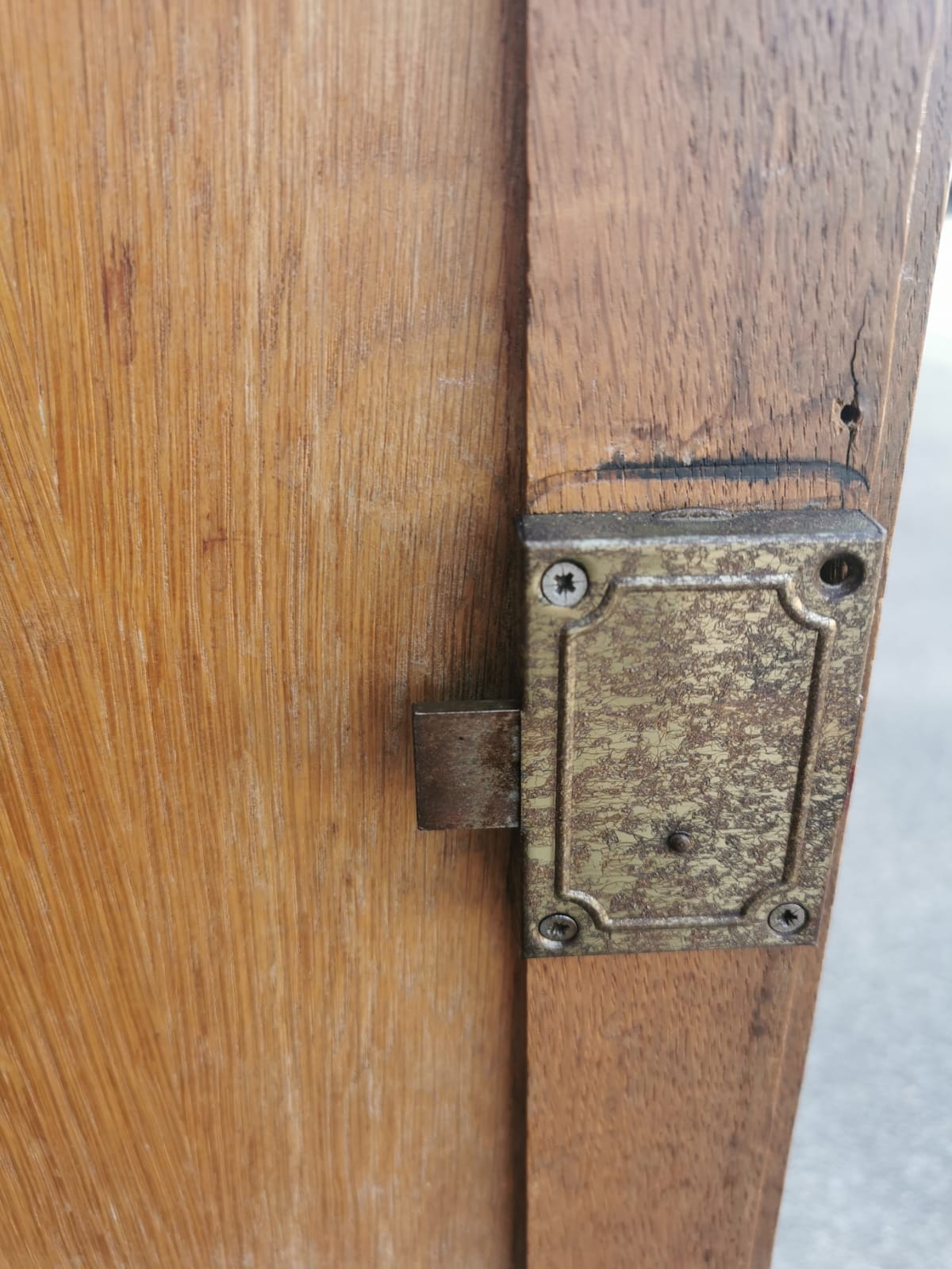 Parisian oak cabinet