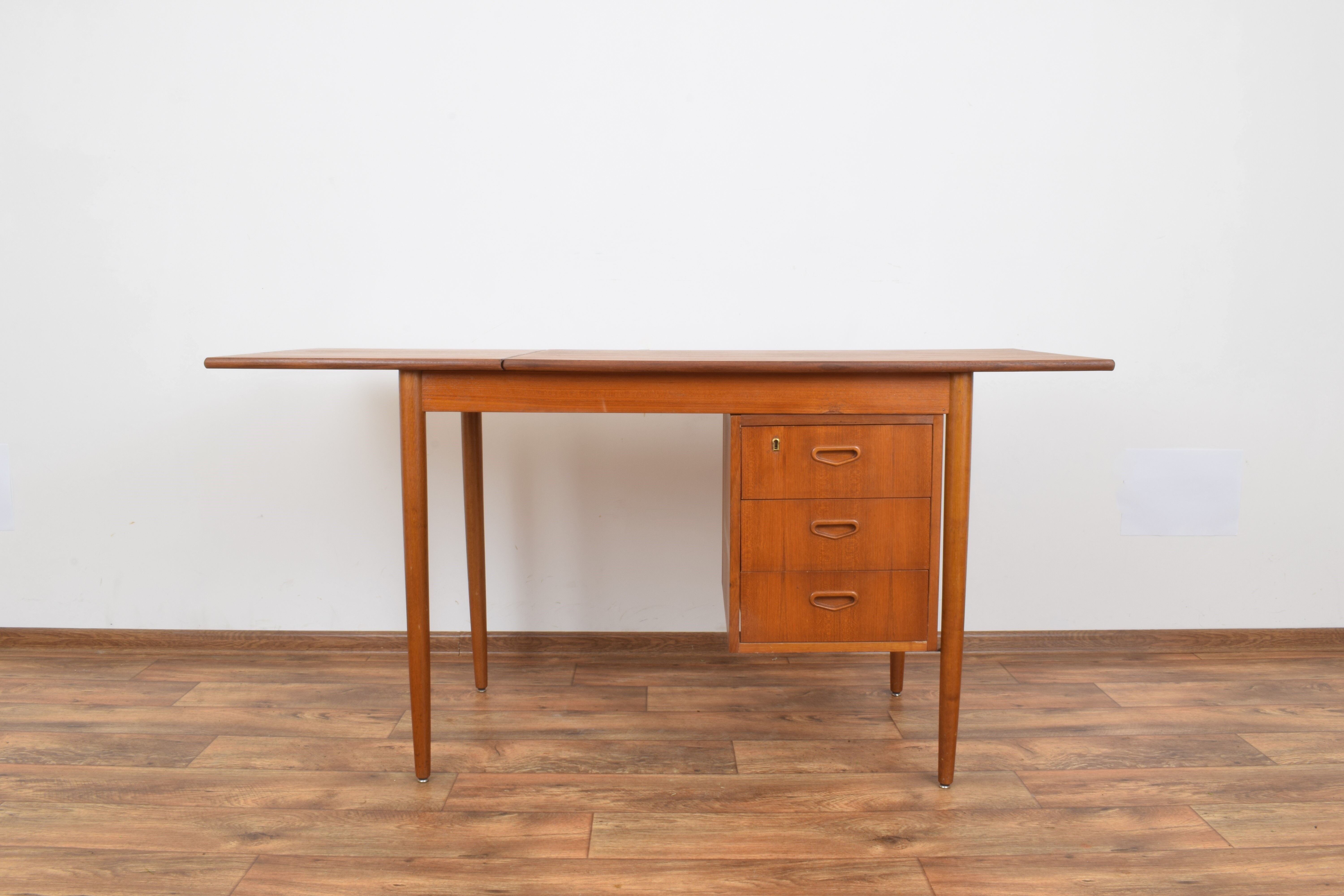 Mid-century Danish teak extendable desk, 1960s