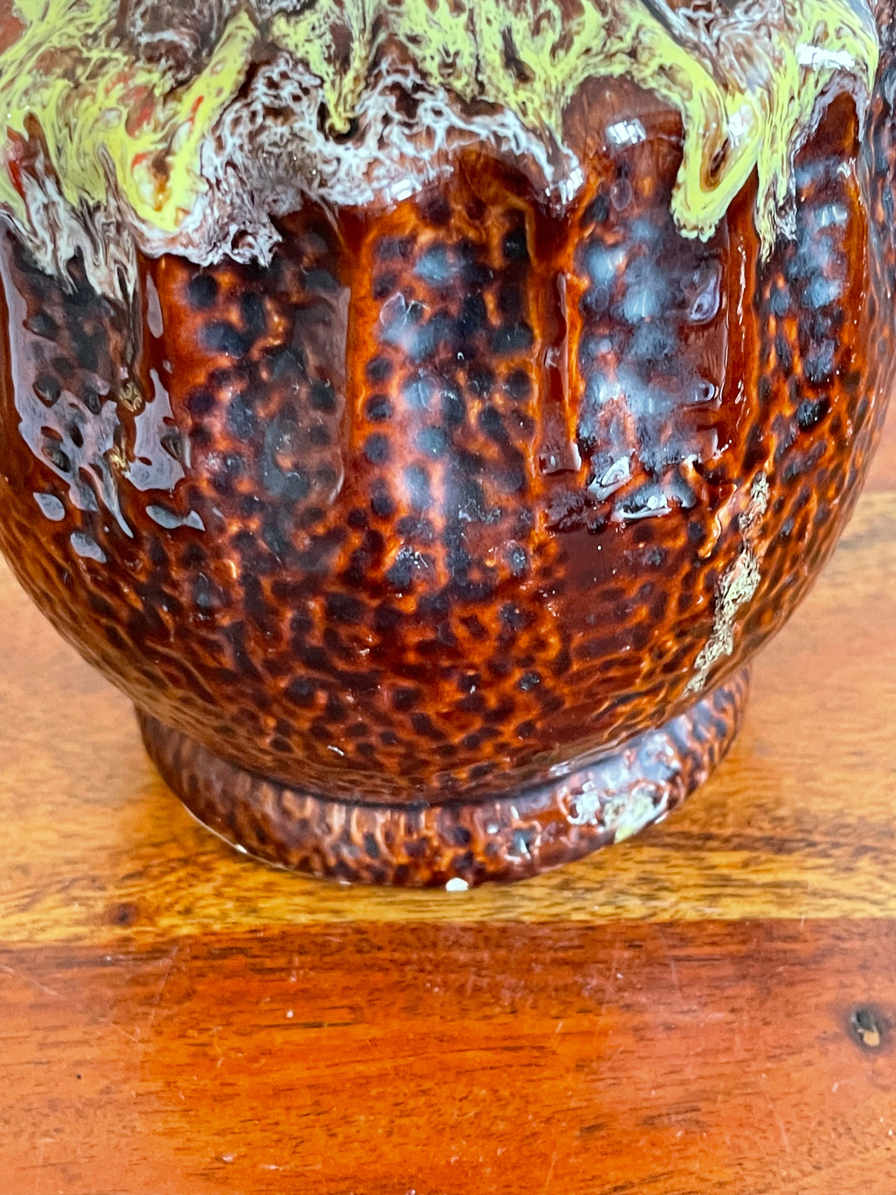 Large vase style Vallauris pistachio