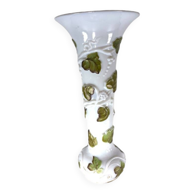 Baccarat  Vase Opaline XXL Décor Aux raisins 1860 19eme France