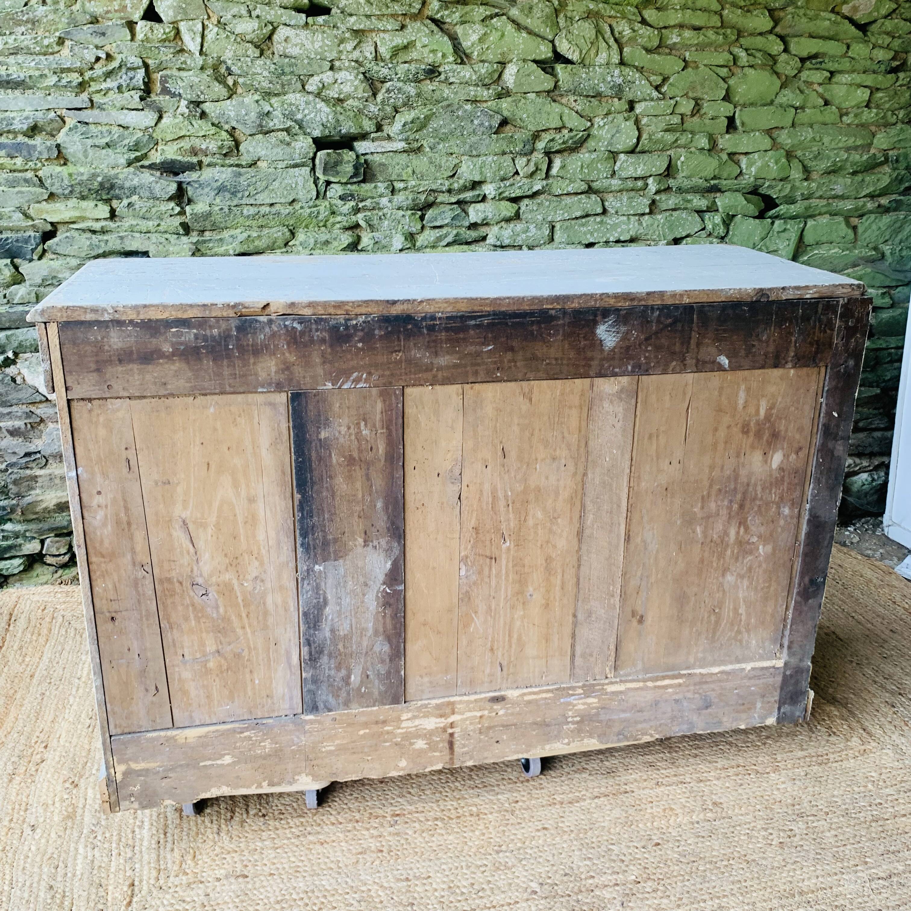 Sideboard / Trade furniture