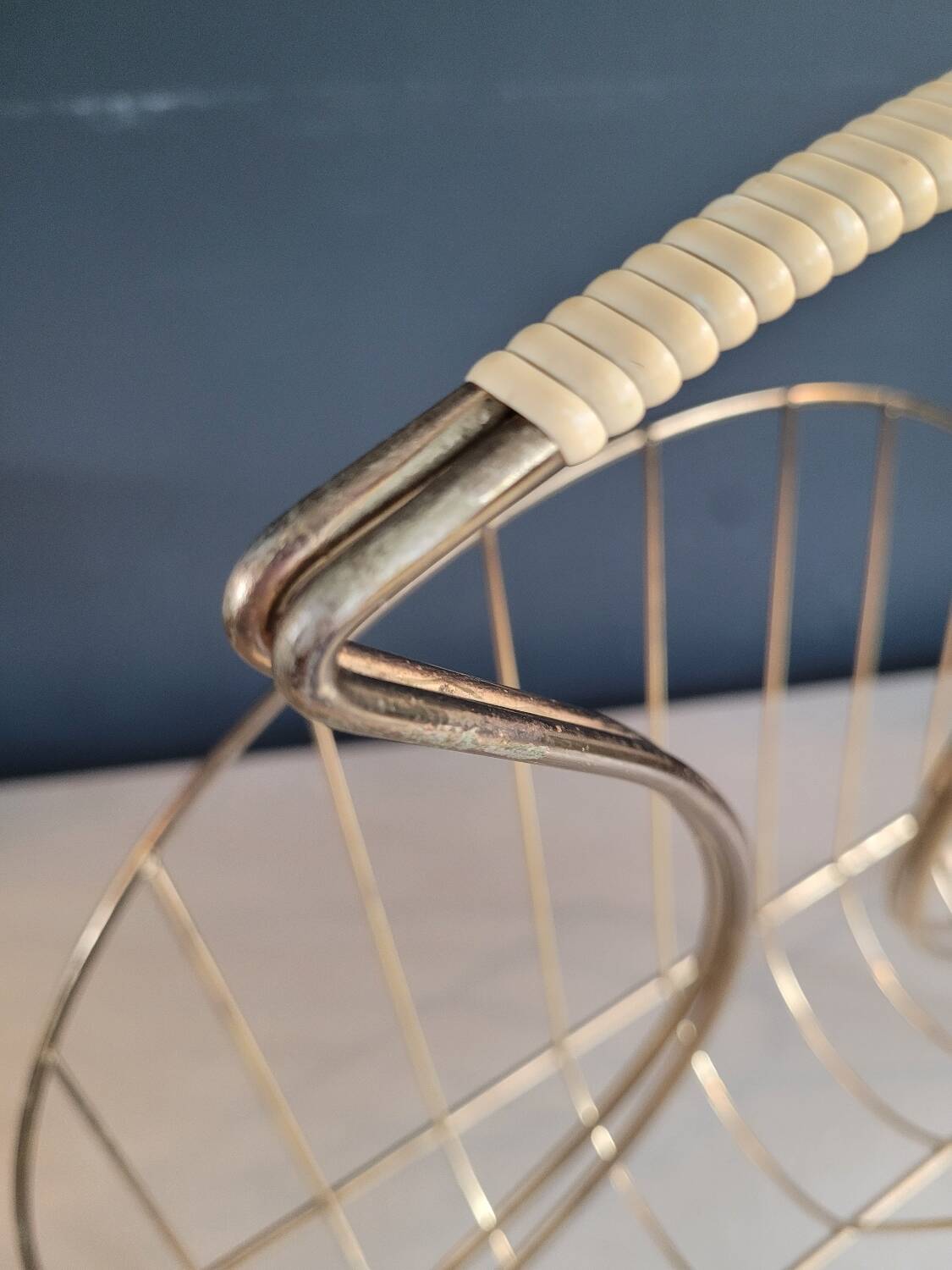 Vintage gold metal magazine rack