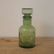 Carafe vintage en verre vert texturé avec bouchon assorti – H25 cm