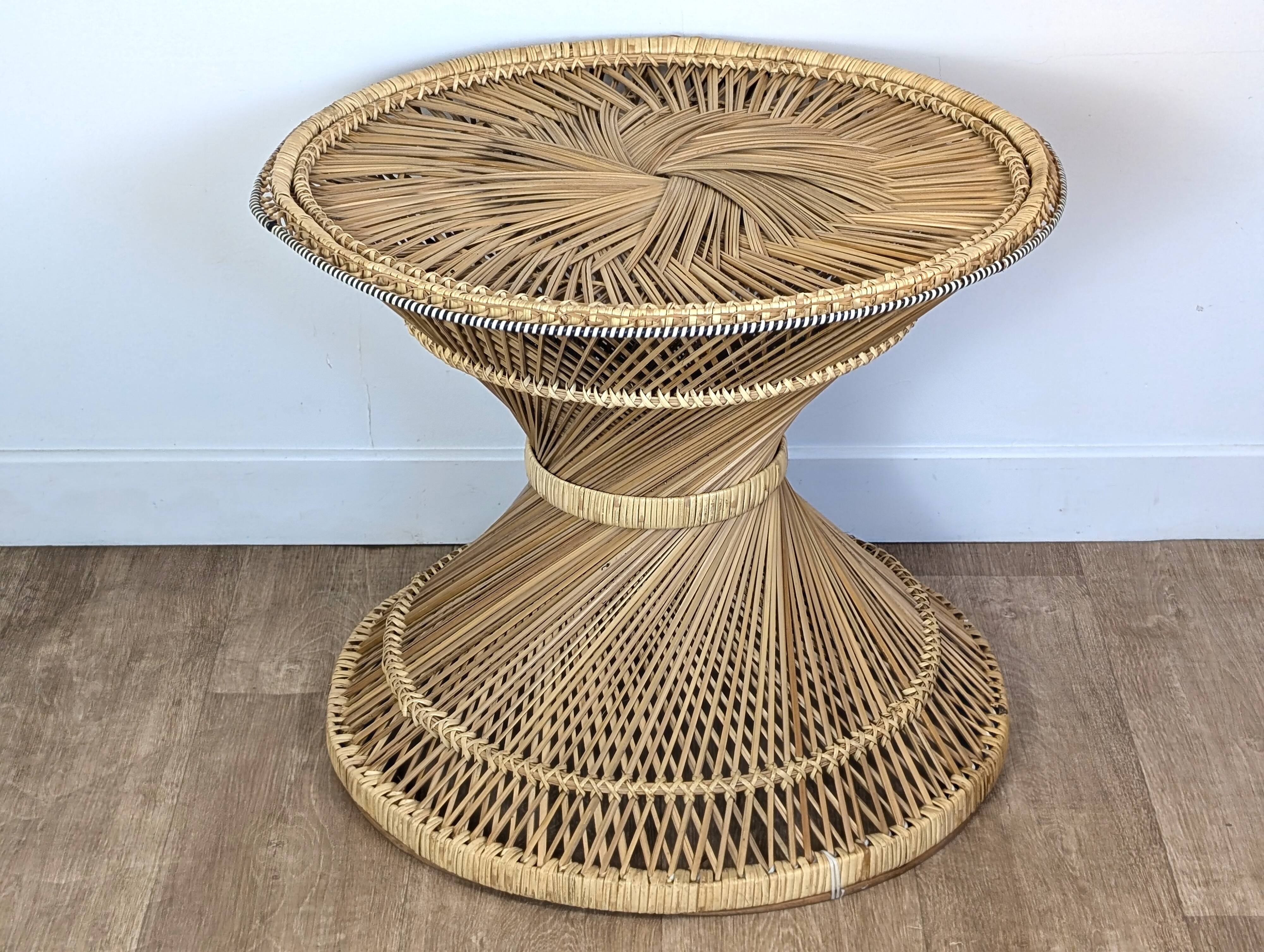 Diabolo rattan coffee table