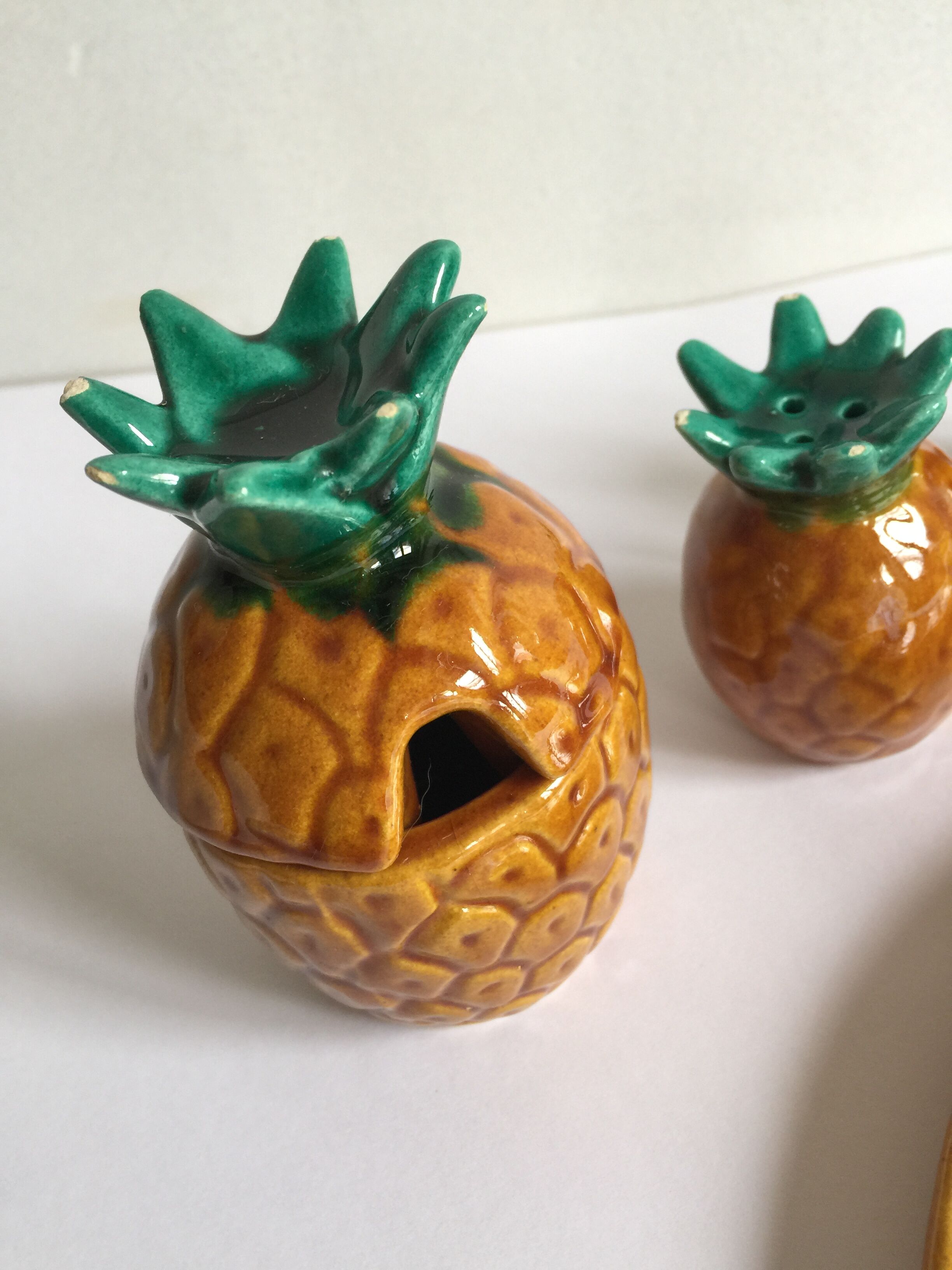 Dishes Vallauris pineapple