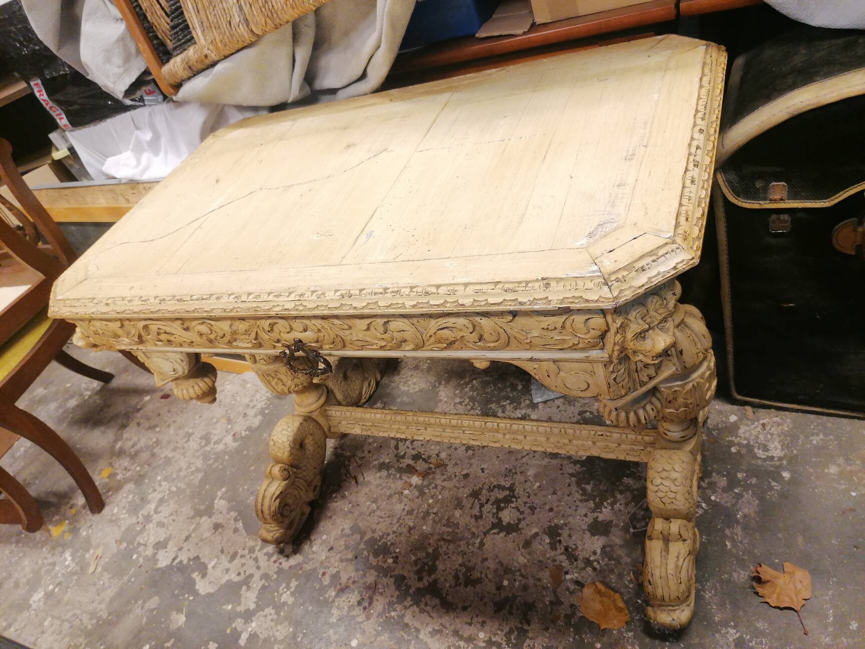 Antique entrance table - Neo-Renaissance