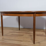 Mid-Century Oval Dining Table in Teak from G-Plan, 1960s