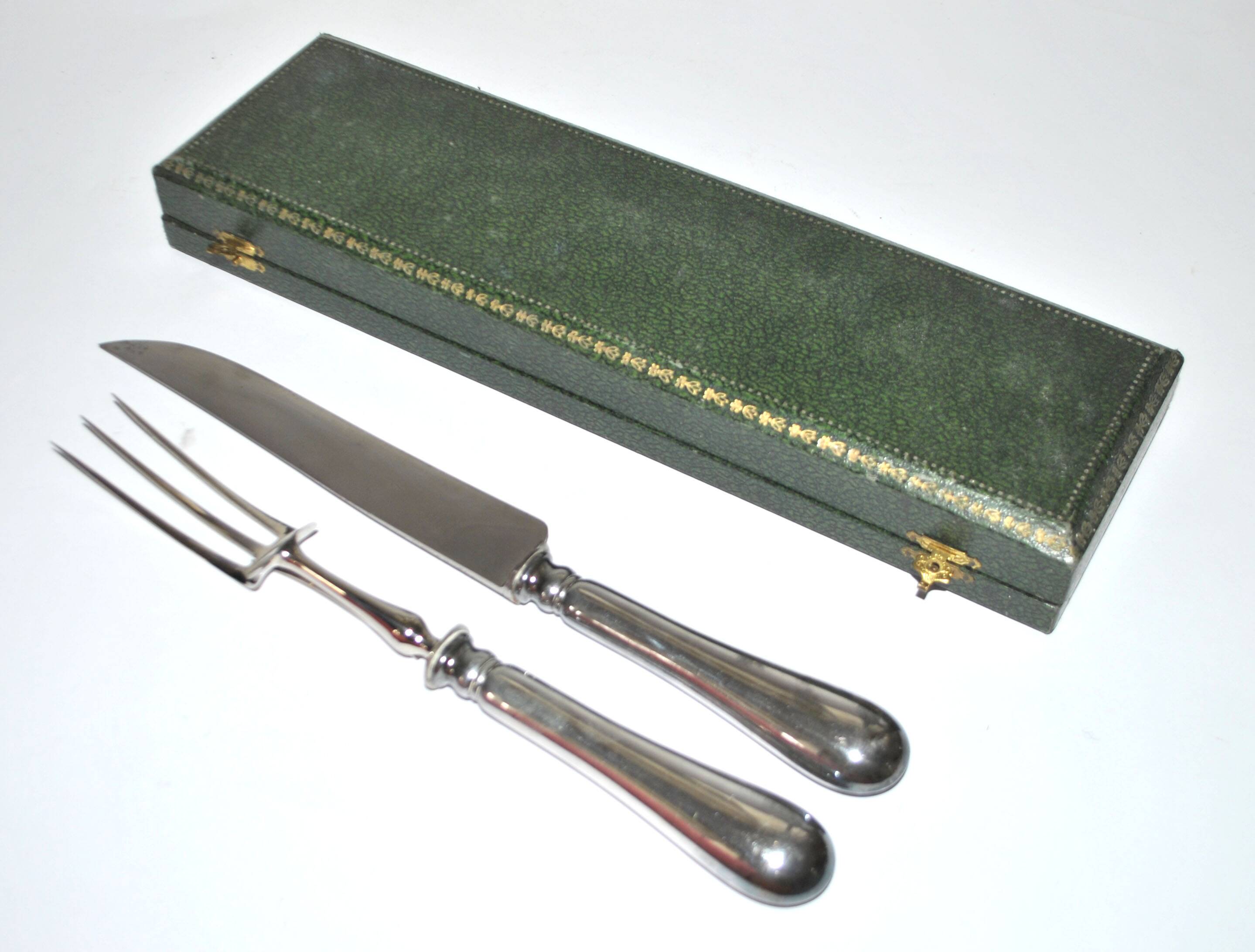 Silver-plated metal knife and fork service cutlery with medallion Fr. SPRENGER STRASBOURG 1900