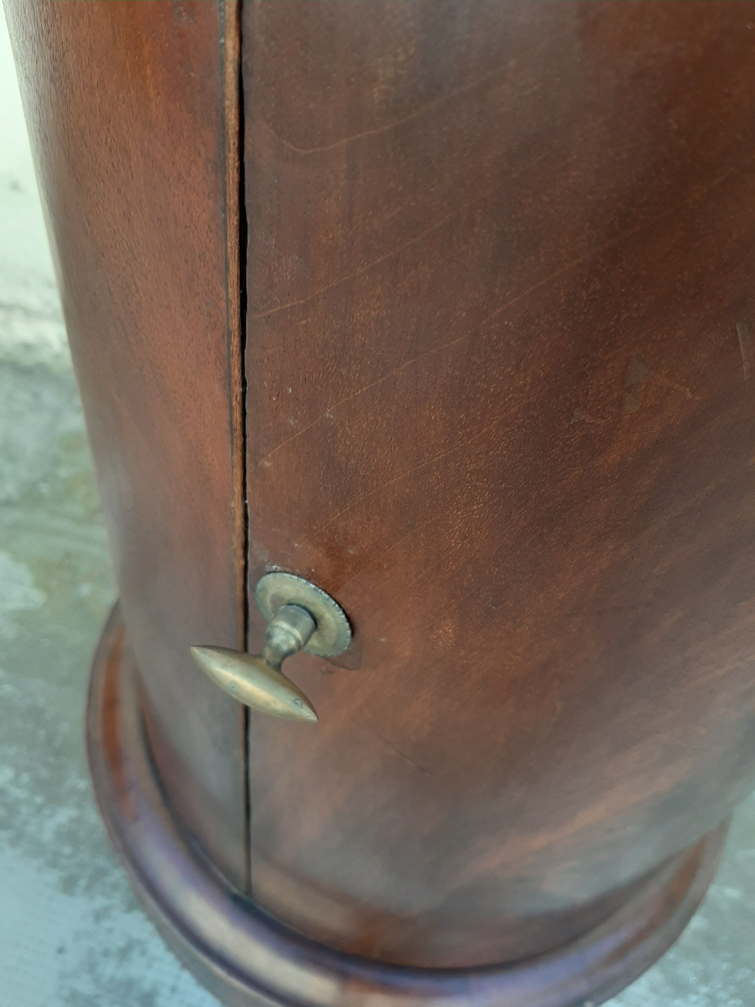 Chevet says Somno Empire 1900