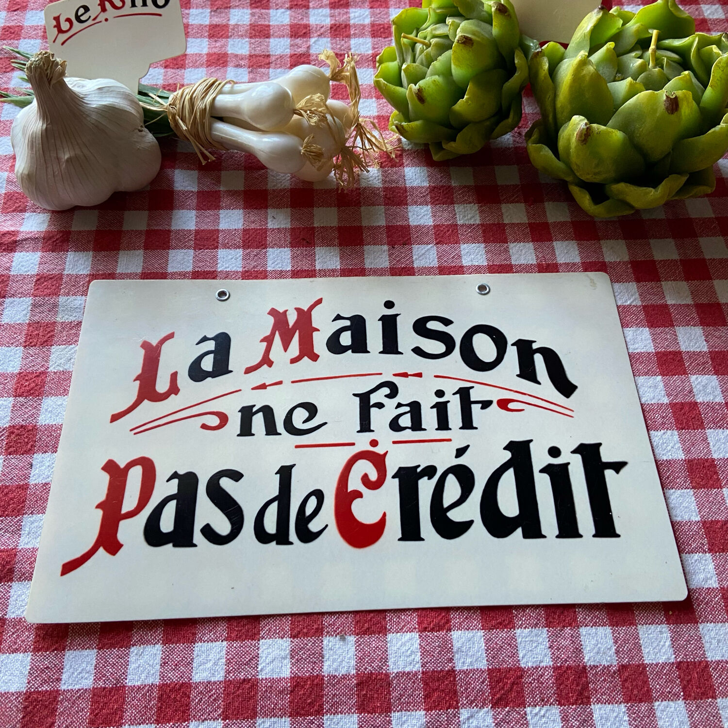 Old business sign the house does not make credit