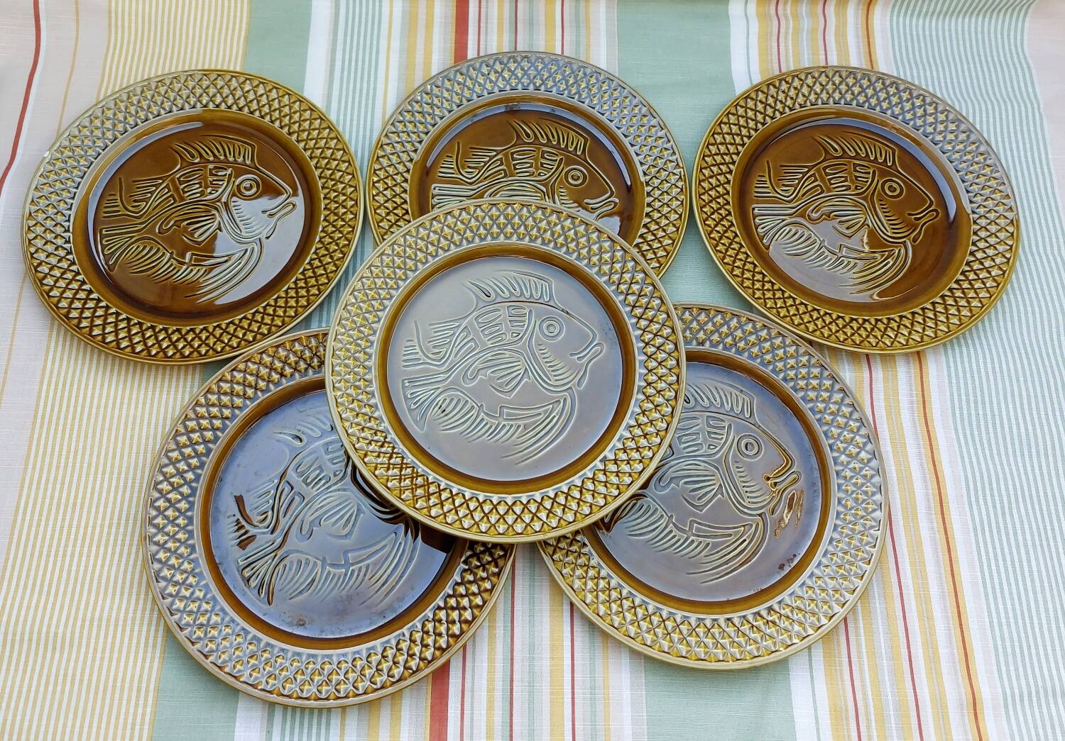 Digoin Sarreguemines fish dinner plates