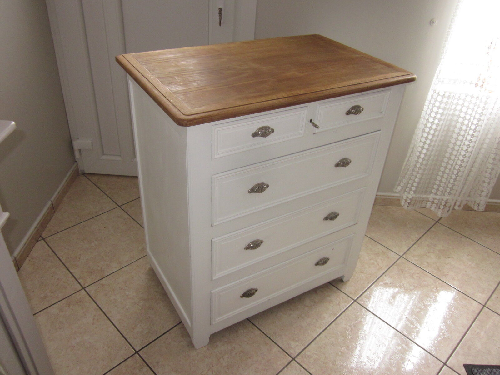 Old chest of drawers