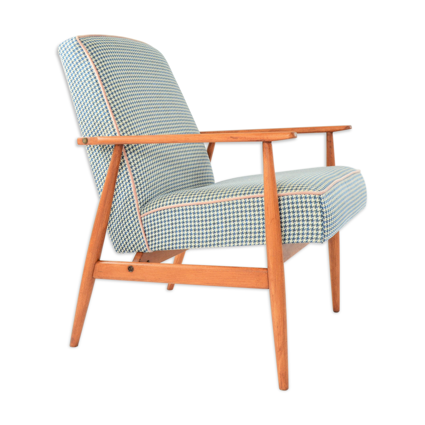 Fox chair blue hen's feet