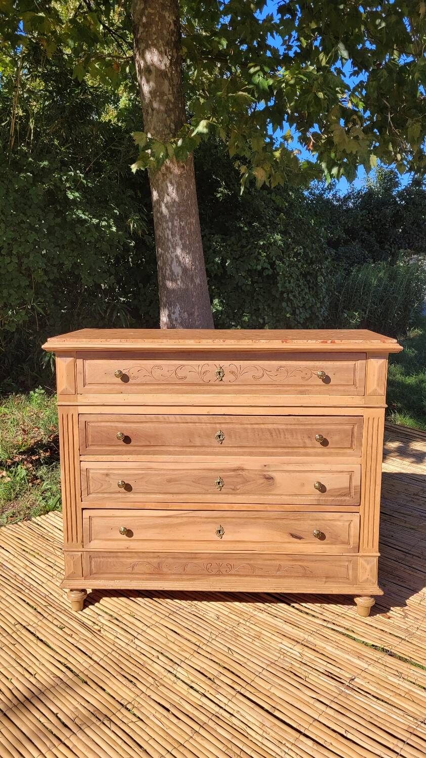 Beautiful renovated chest of drawers