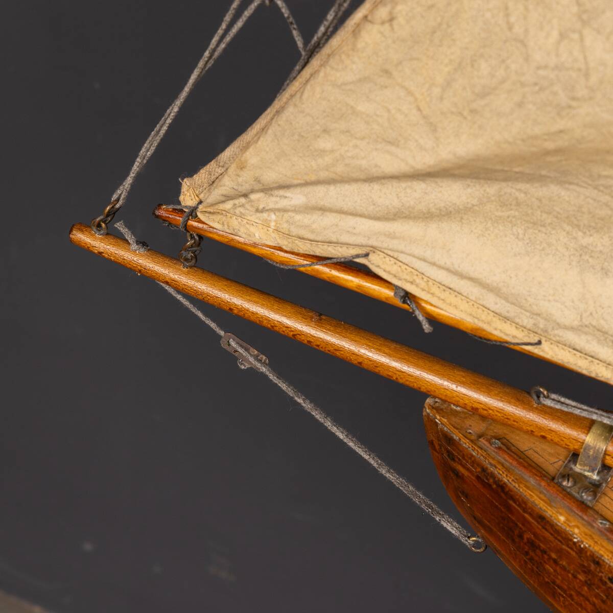 Vintage 20thC English Carved Hull Pond Yacht c.1930