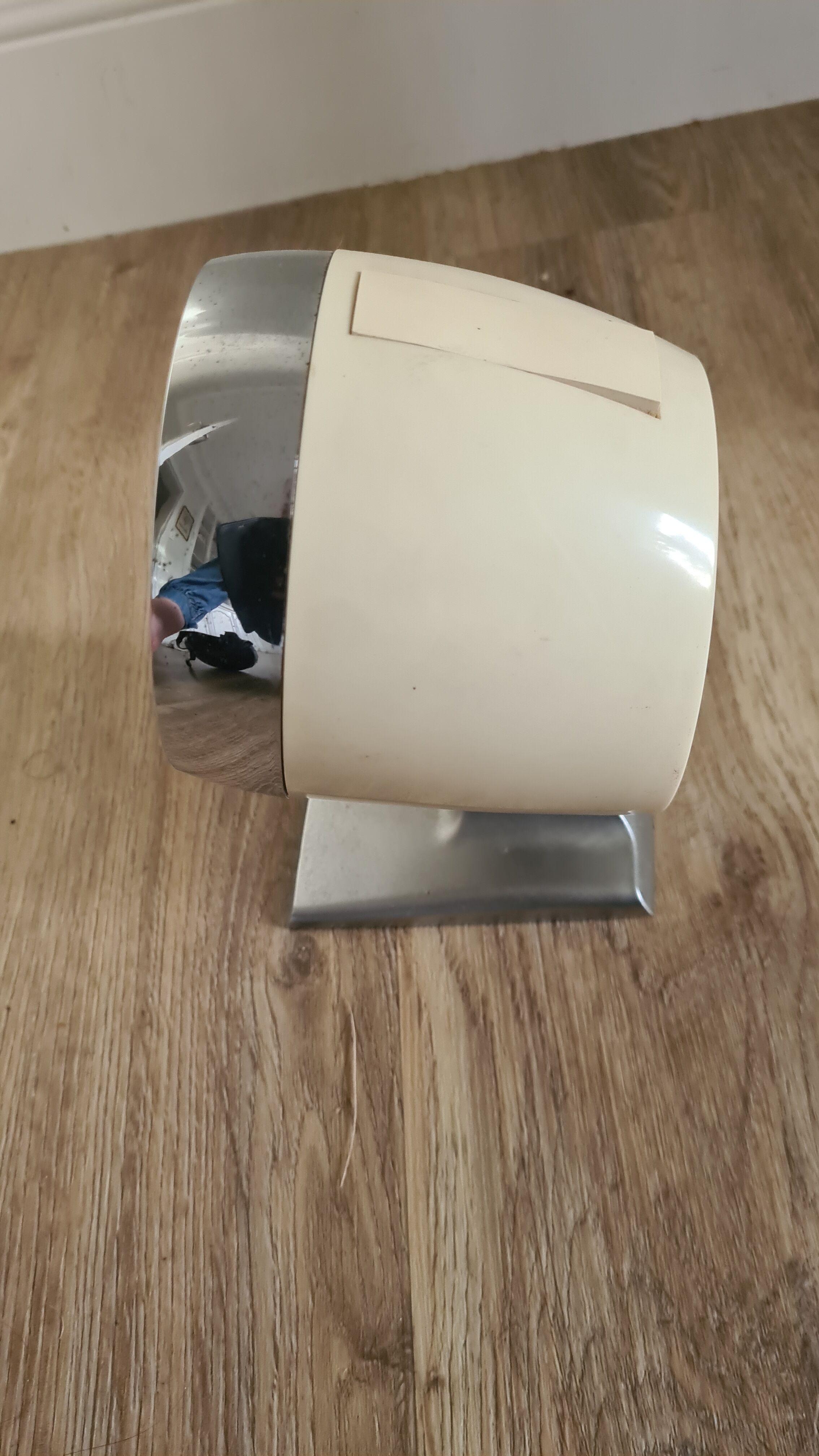 Old alarm clock Rhythm foot Tulip 70s Japan