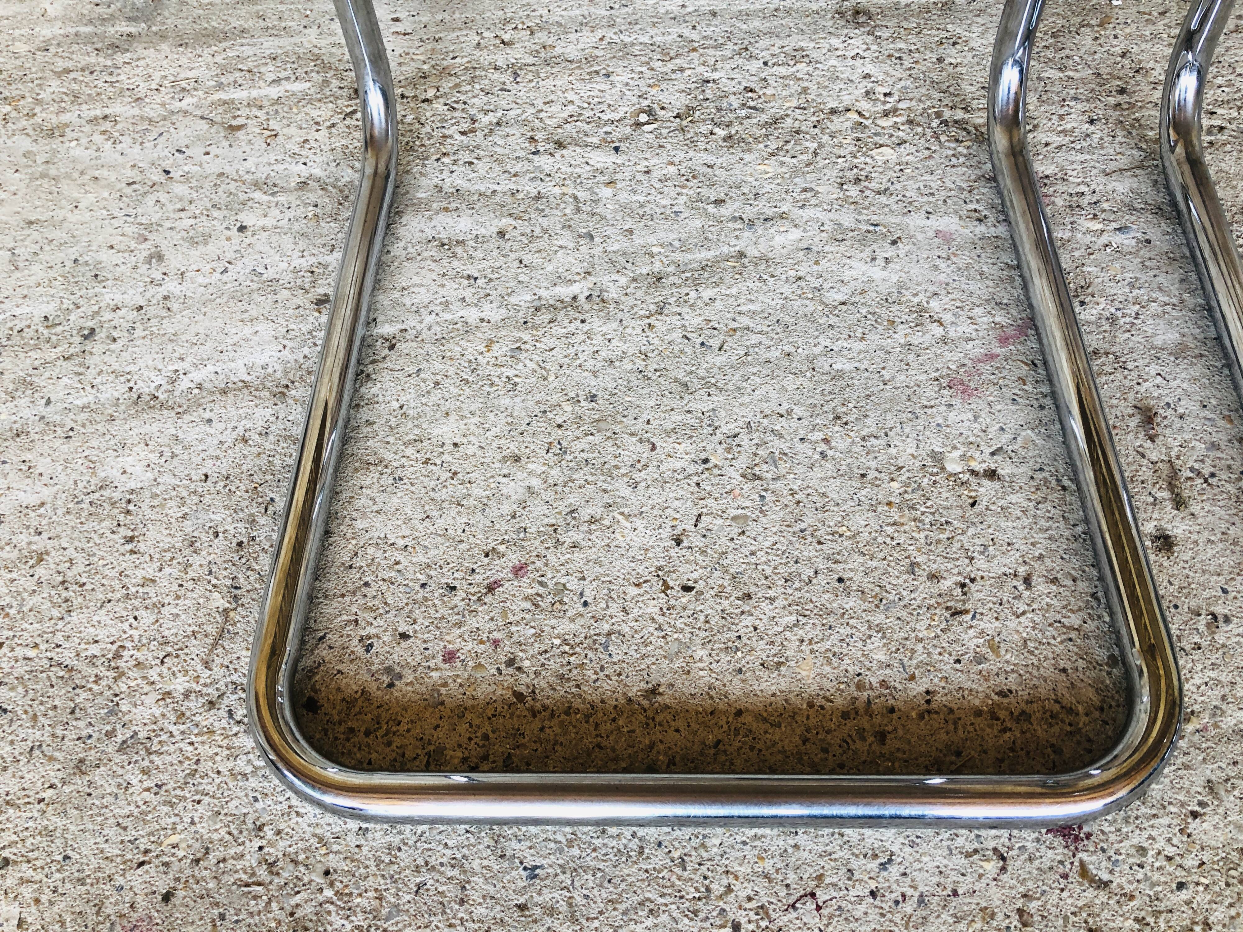 Paire de chaises B32, par Marcel Brauer années 70/80
